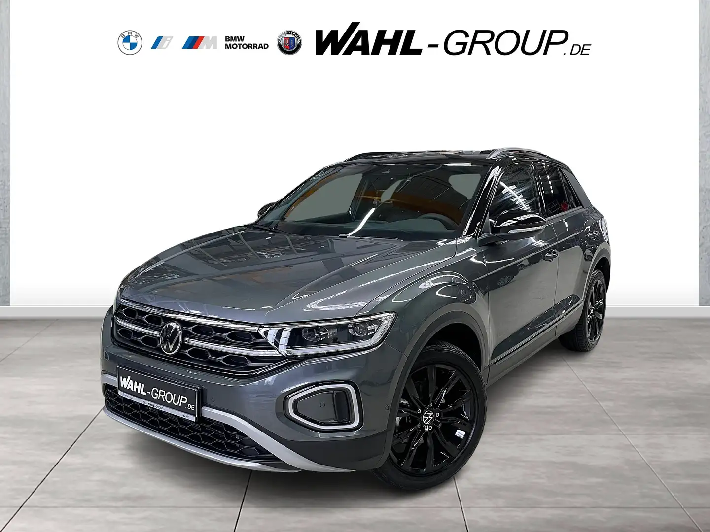 Volkswagen T-Roc 1,5TSI Style DAB LED RFK Parkassistent Zilver - 1