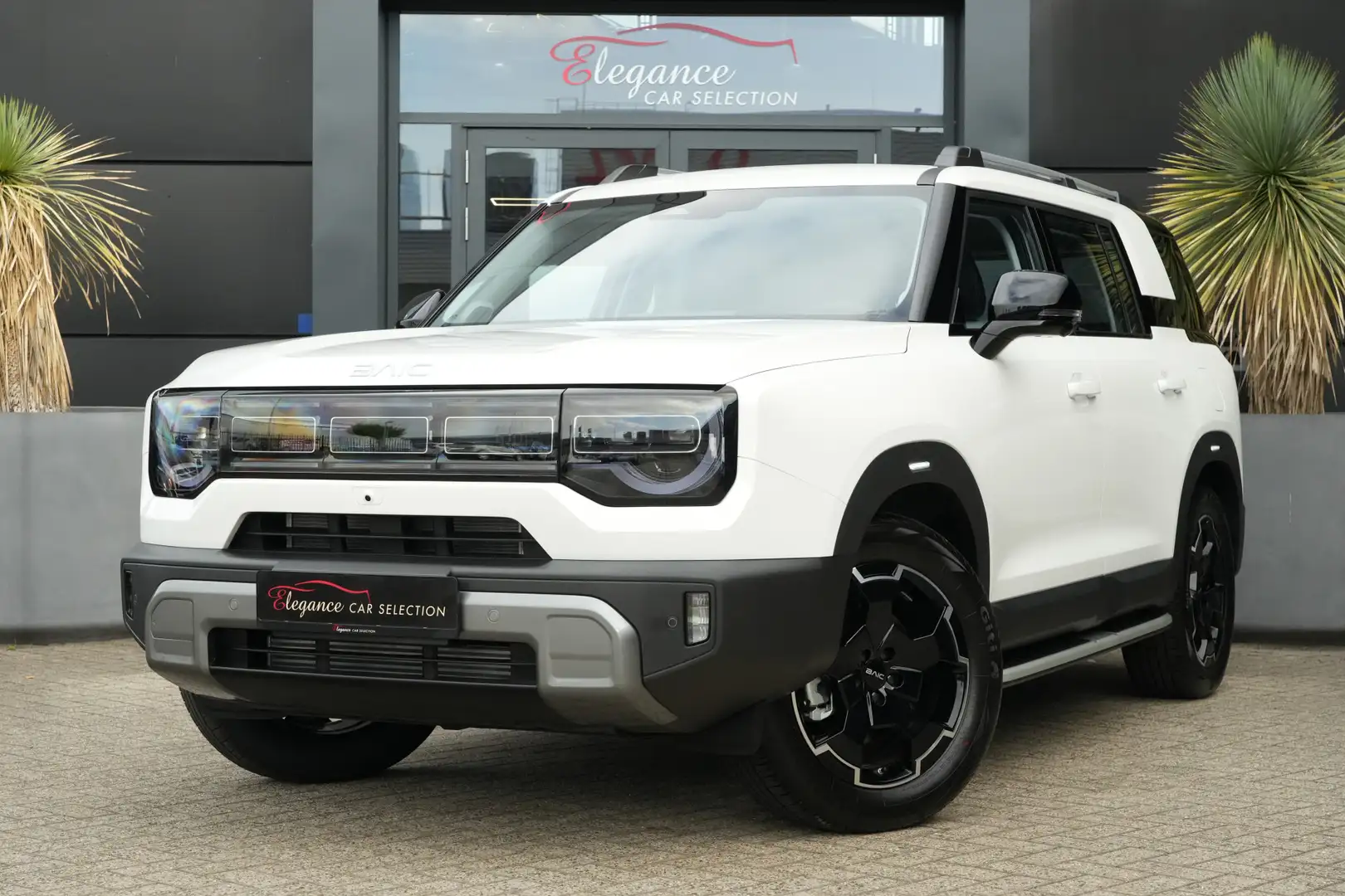 BAIC BJ30e 1.5 Turbo HEV 281pk Panoramadak/Stoelverwarm Blanc - 1