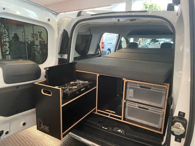 Dacia Dokker Stepway Celeb. CAMPER *SHZ,AHK,PDCh,RFK*