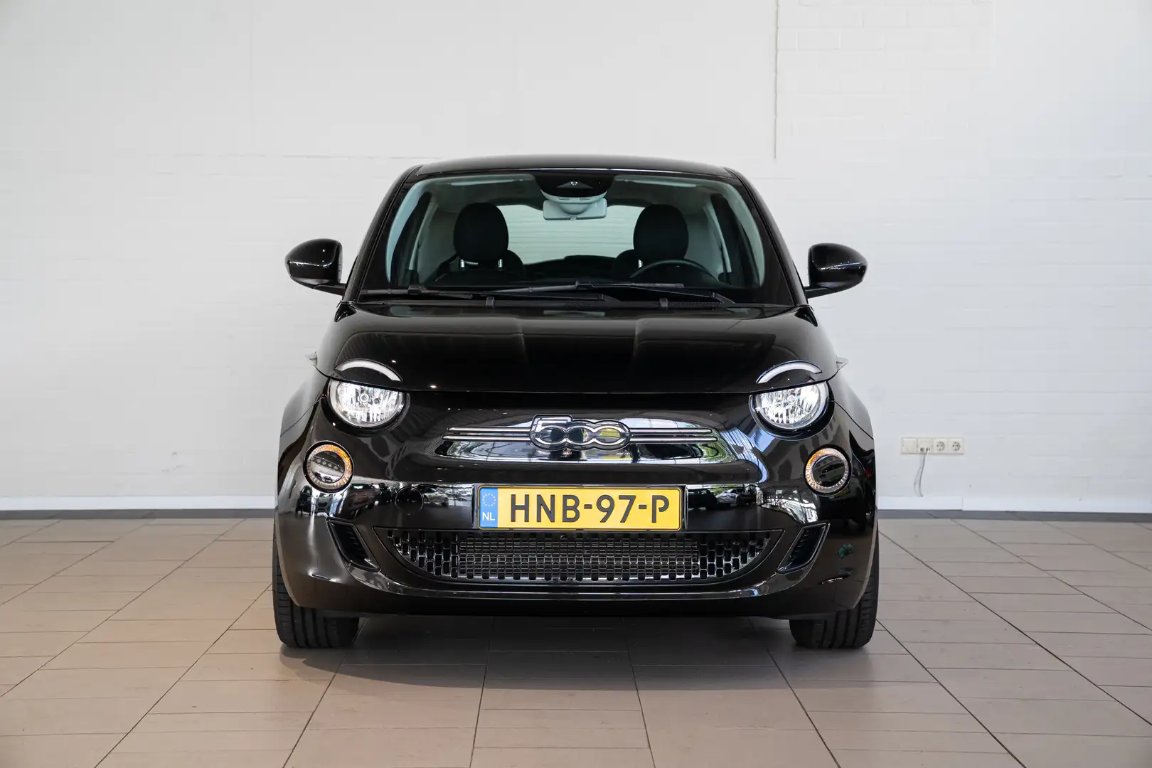 Fiat 500 Action 24 kWh | Cruise Controle | Airco | Keyless Zwart - 2
