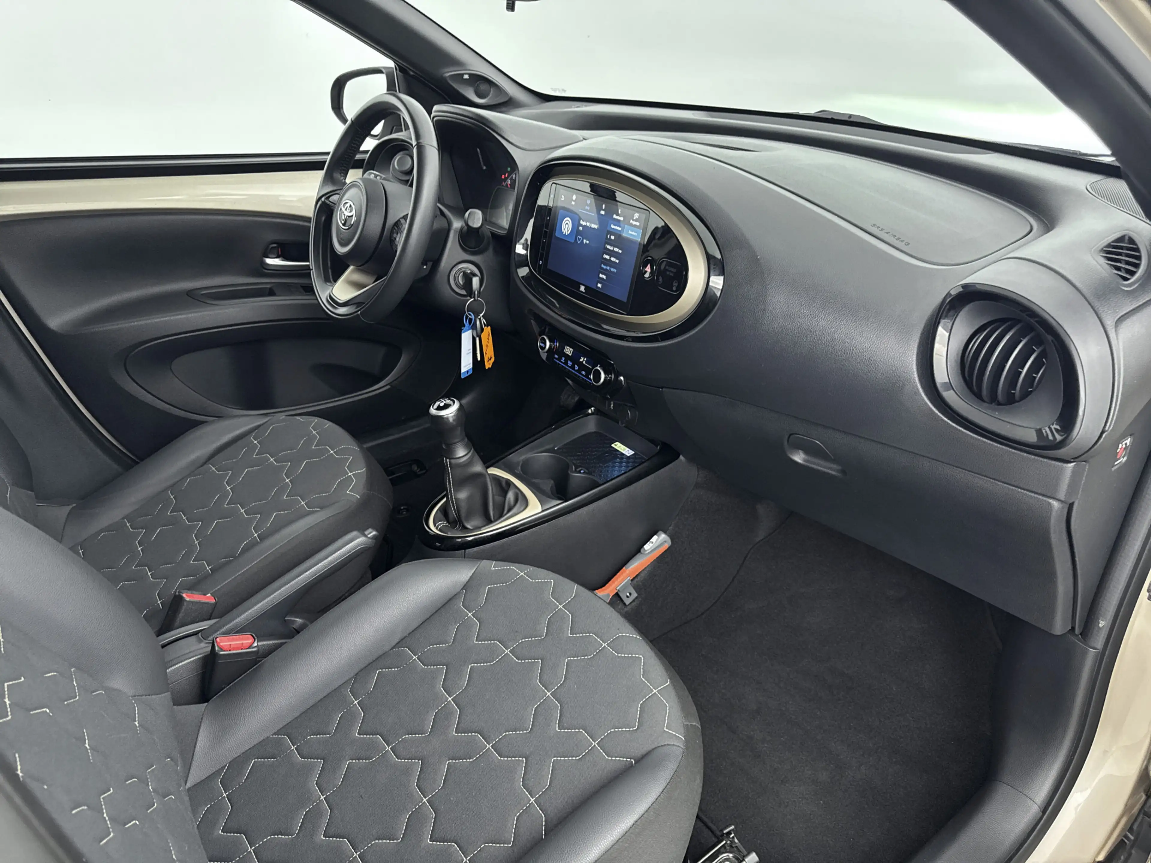Toyota Aygo X 1.0 VVT-i MT Envy | NL Auto | JBL | Cruise Control — photo 6