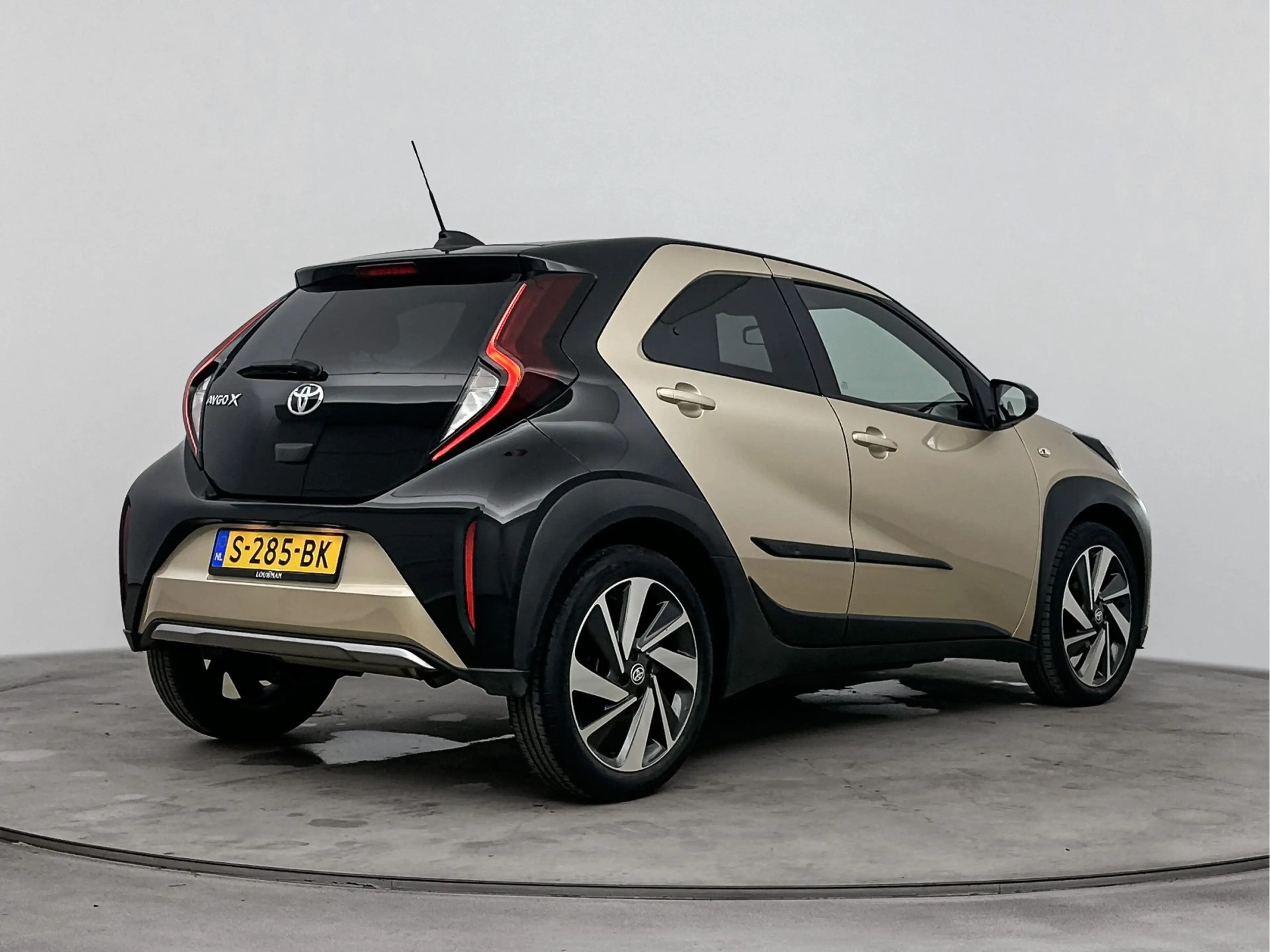 Toyota Aygo X 1.0 VVT-i MT Envy | NL Auto | JBL | Cruise Control — photo 2