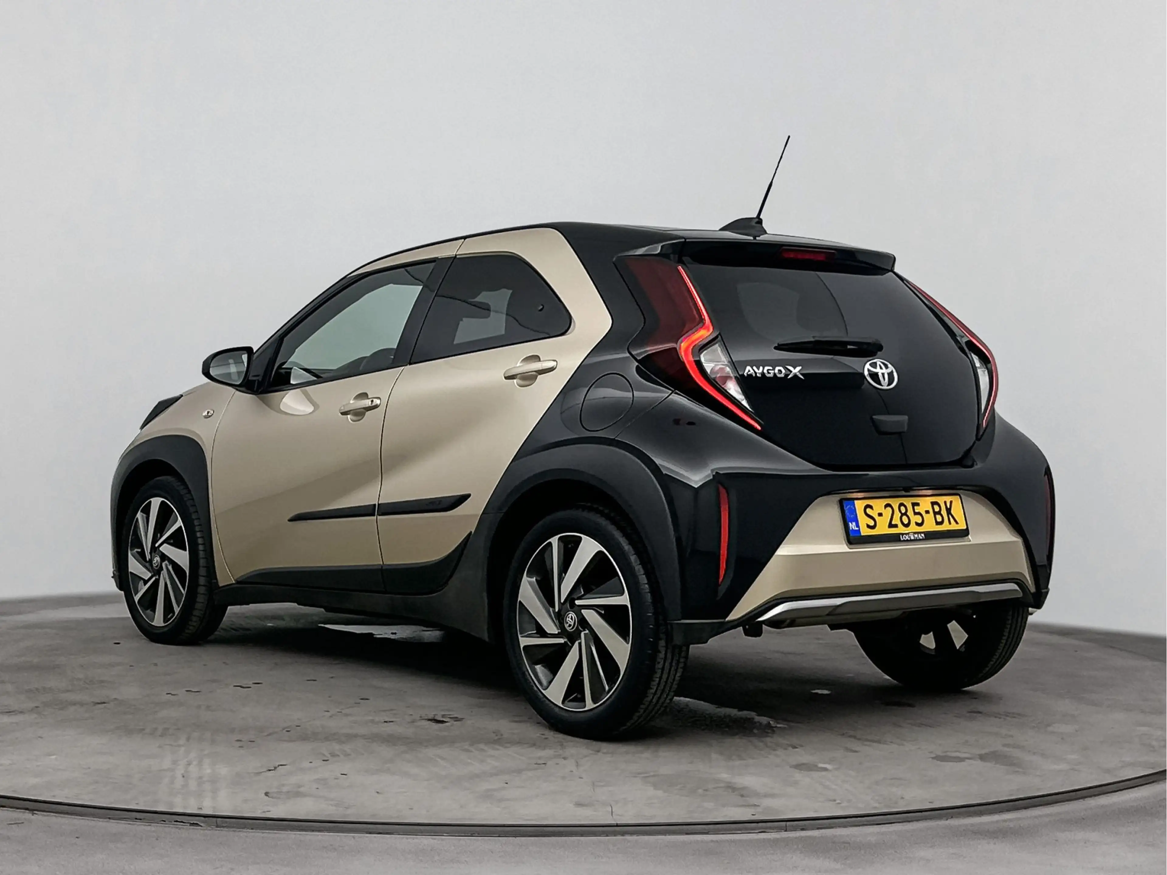 Toyota Aygo X 1.0 VVT-i MT Envy | NL Auto | JBL | Cruise Control — photo 13