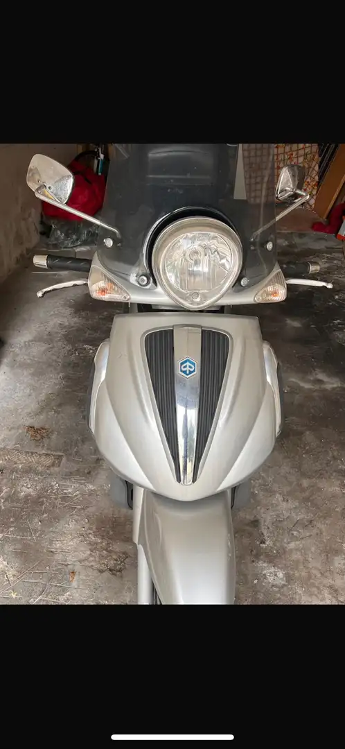 Piaggio Beverly 250 tourer - 1