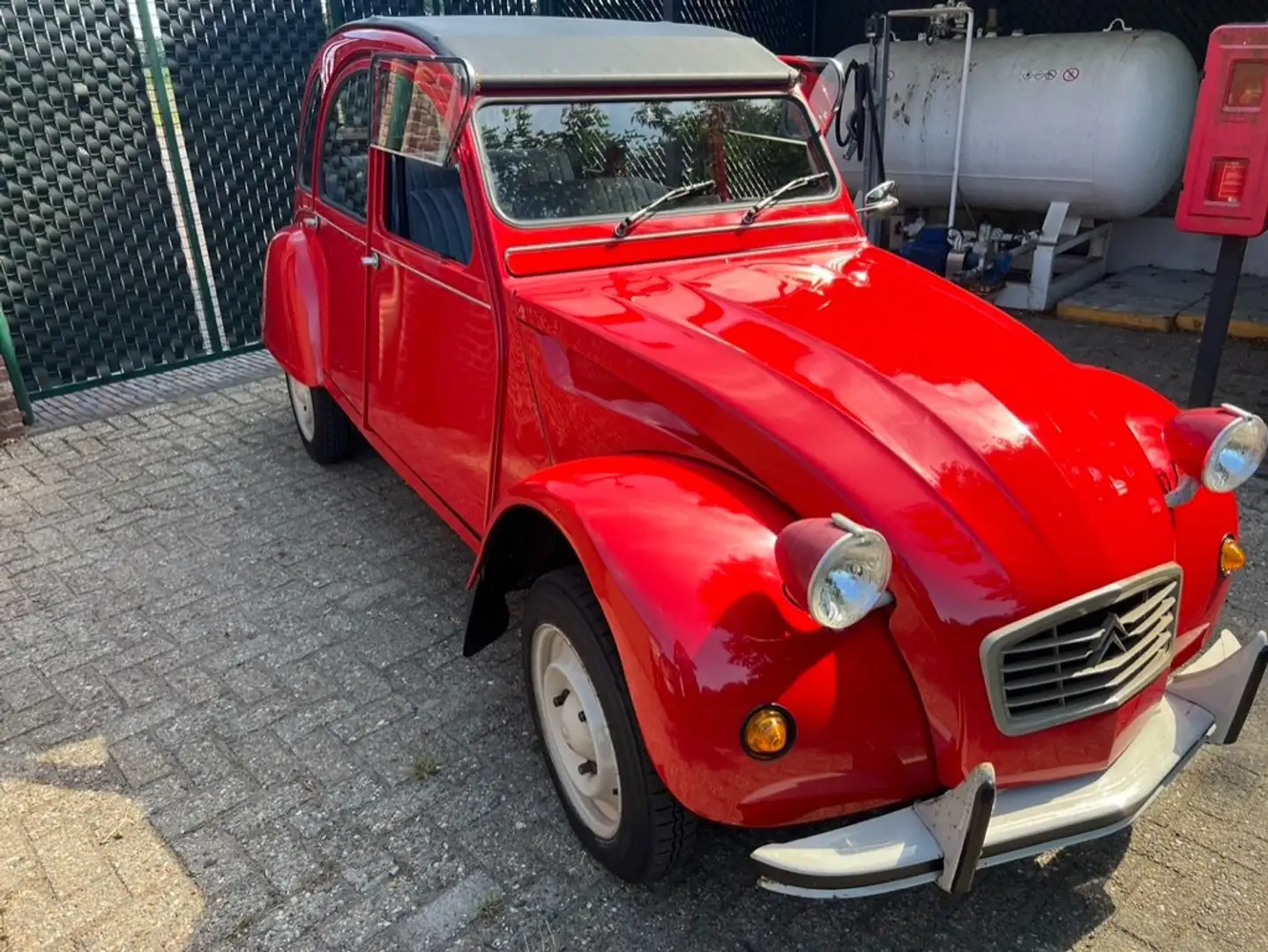 Citroen 2CV 2 CV 6 Club Rouge - 2