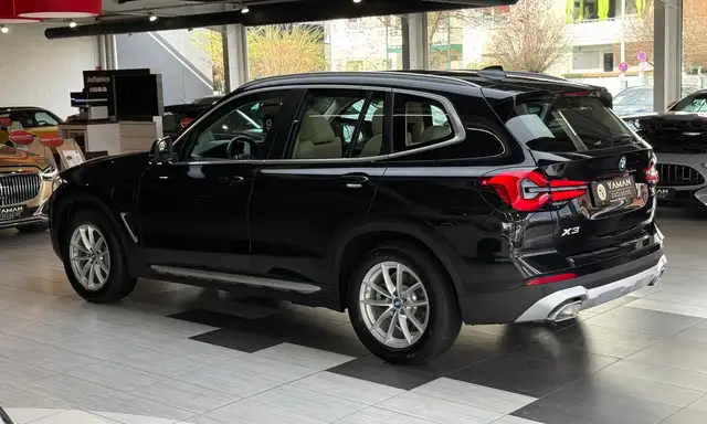 BMW X3 view 7