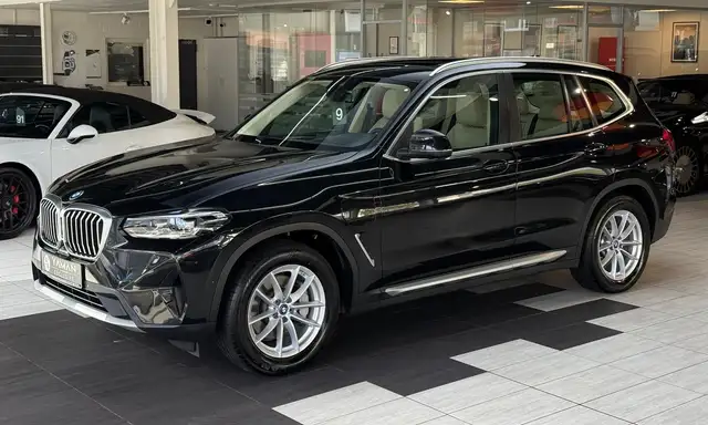 BMW X3 view 2