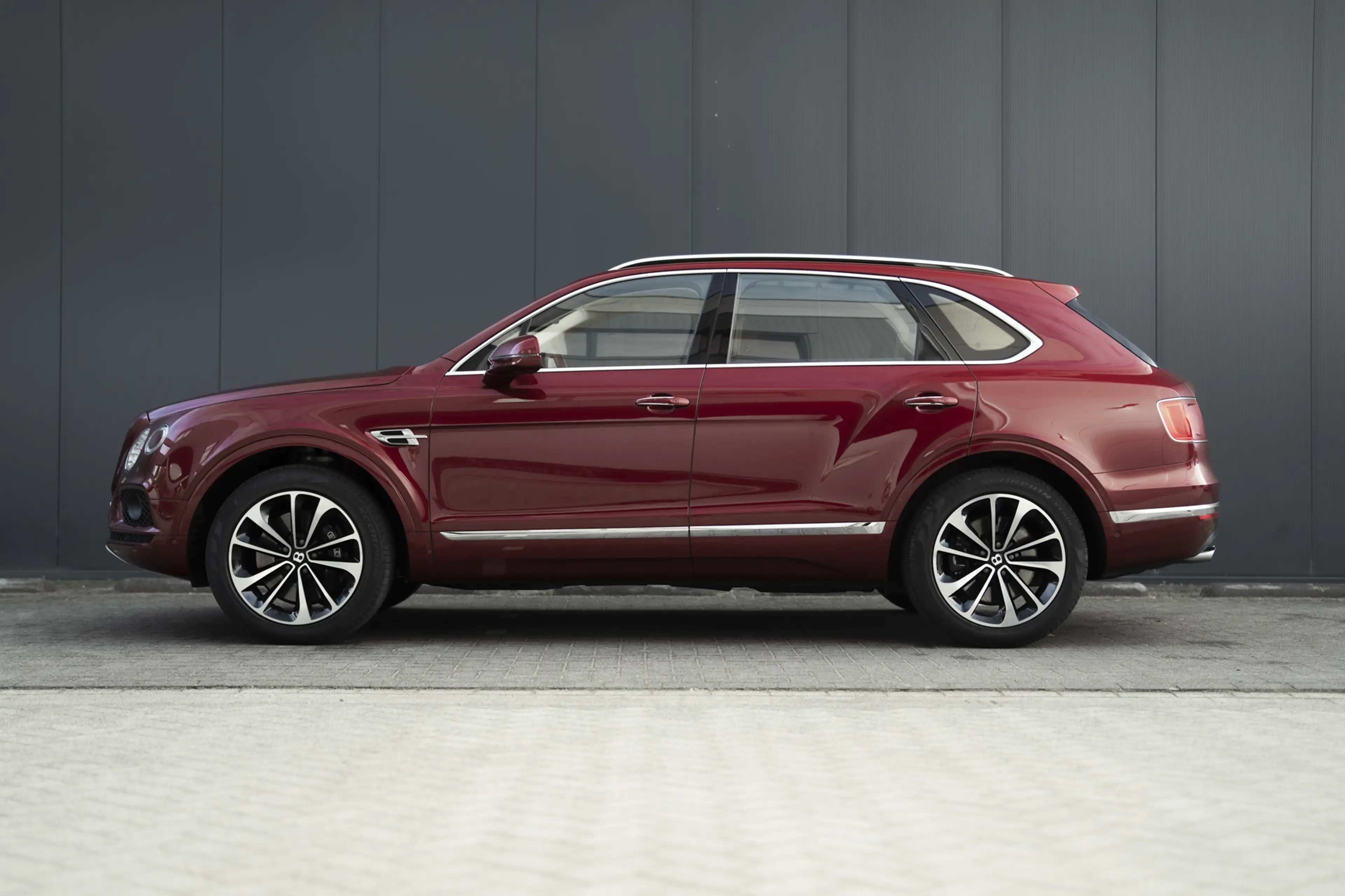 Bentley Bentayga 4.0 D — photo 2