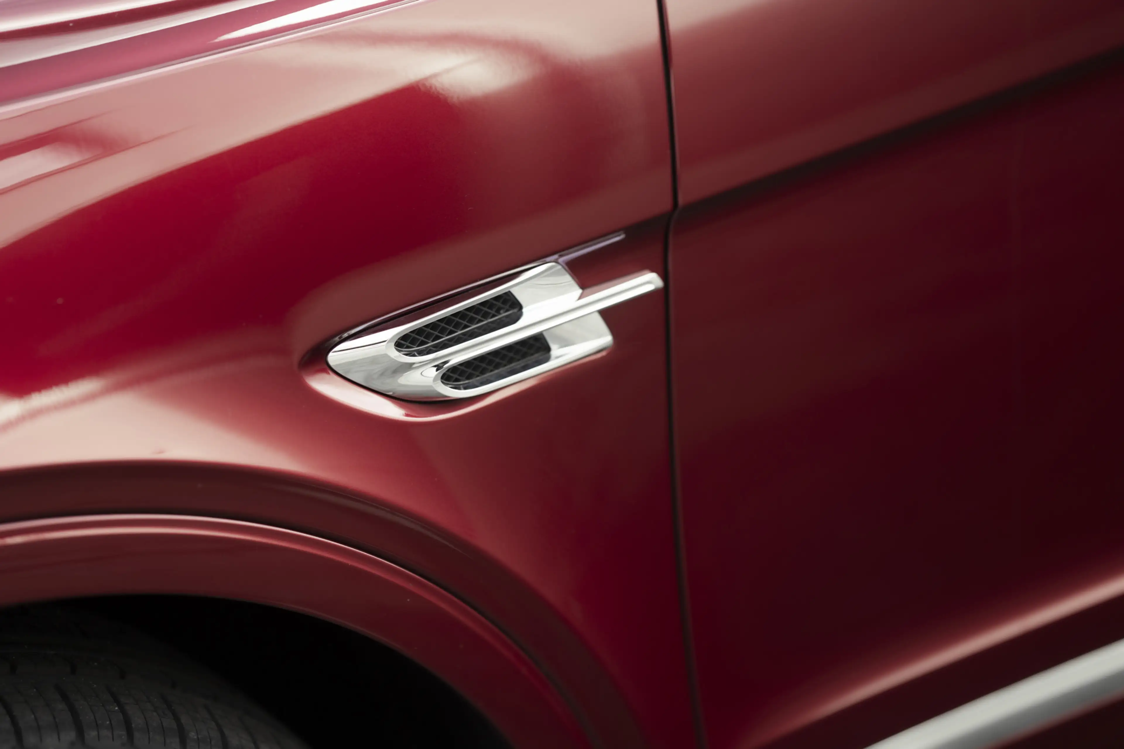 Bentley Bentayga 4.0 D — photo 15
