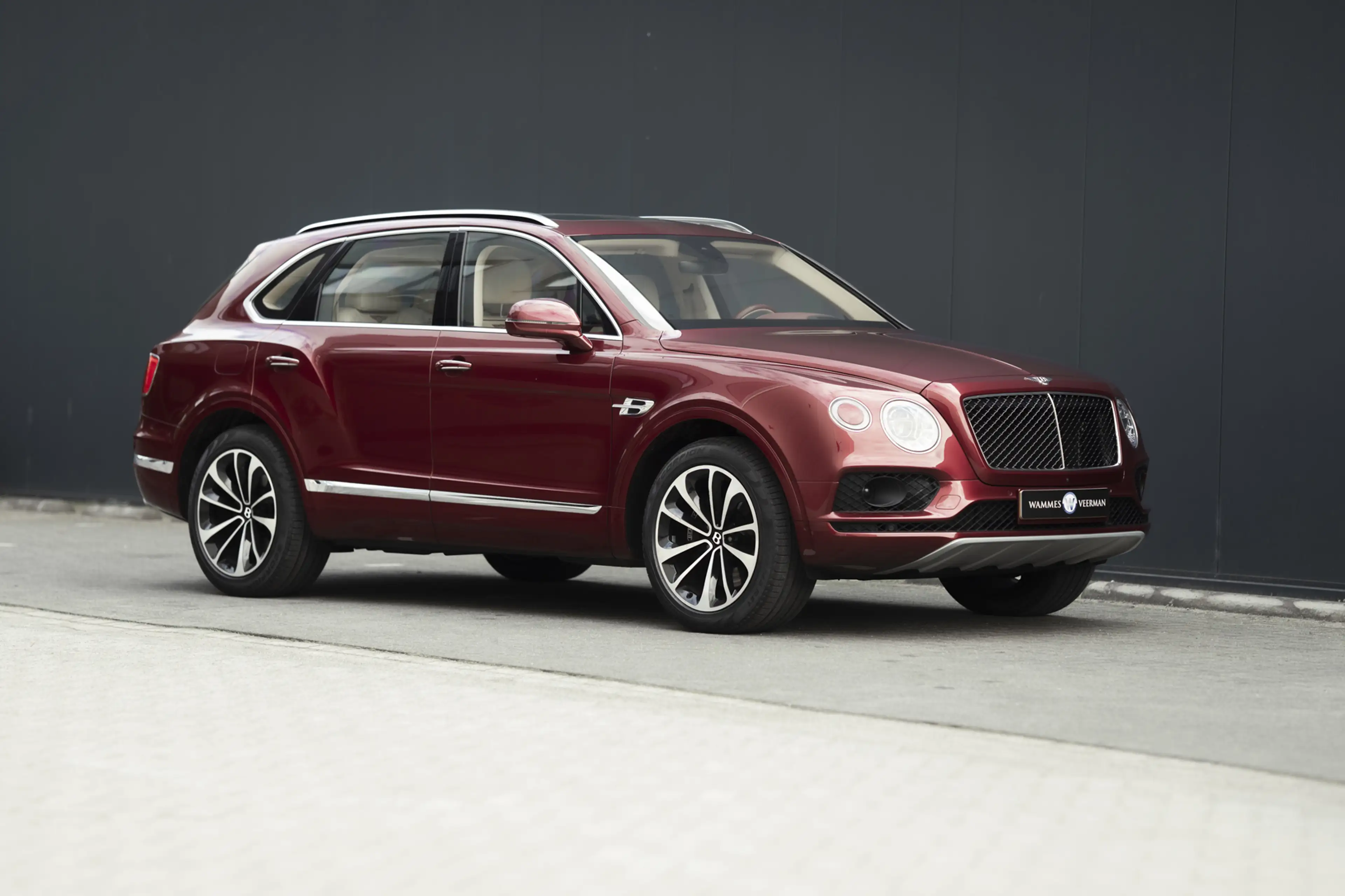 Bentley Bentayga 4.0 D — photo 6
