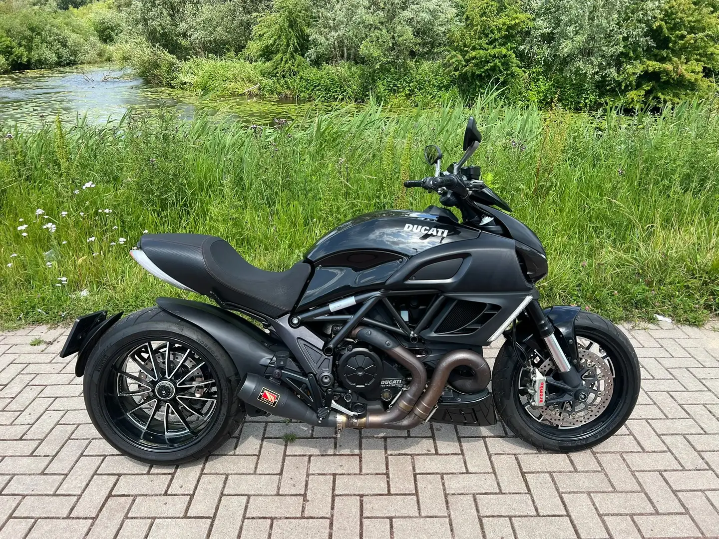 Ducati Diavel AMG Noir - 1