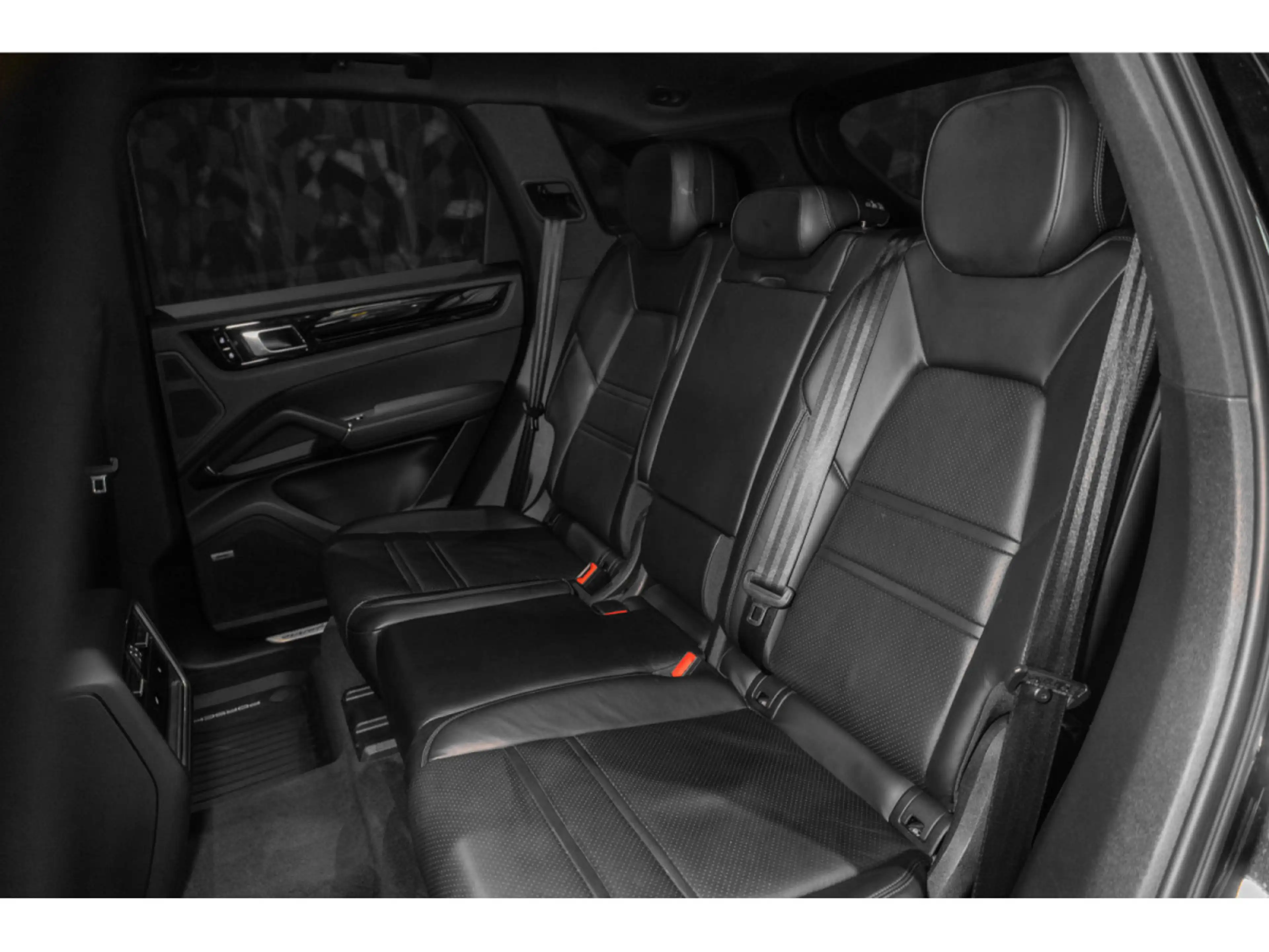 Porsche Cayenne E-Hybrid — photo 11