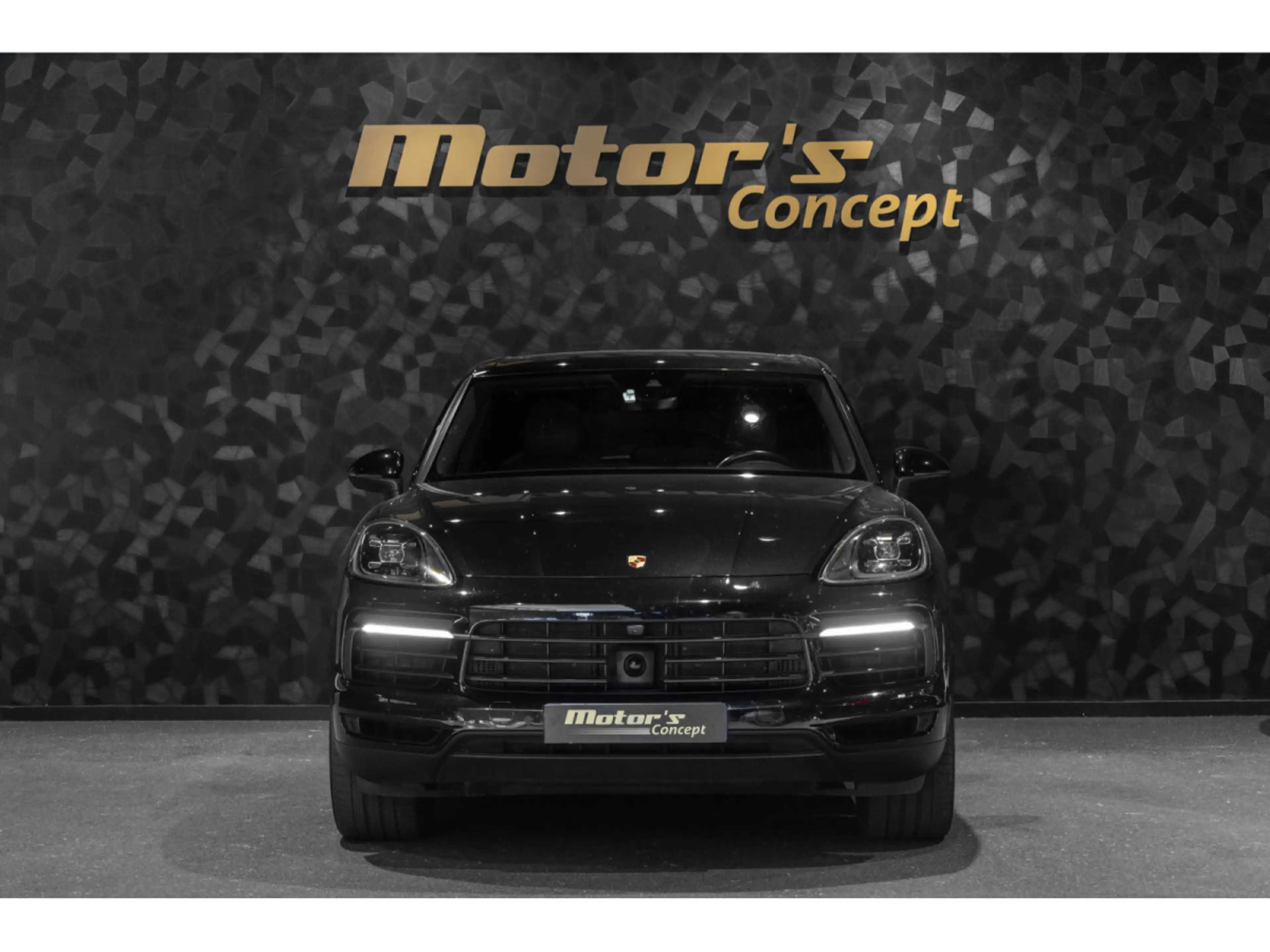 Porsche Cayenne E-Hybrid — photo 4