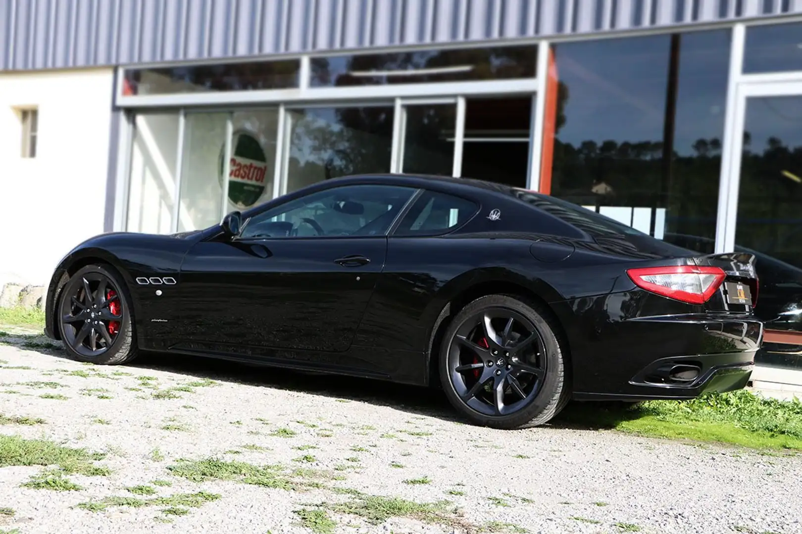 Maserati GranTurismo Granturismo 4.7 V8 460 Sport CC BVR Schwarz - 2