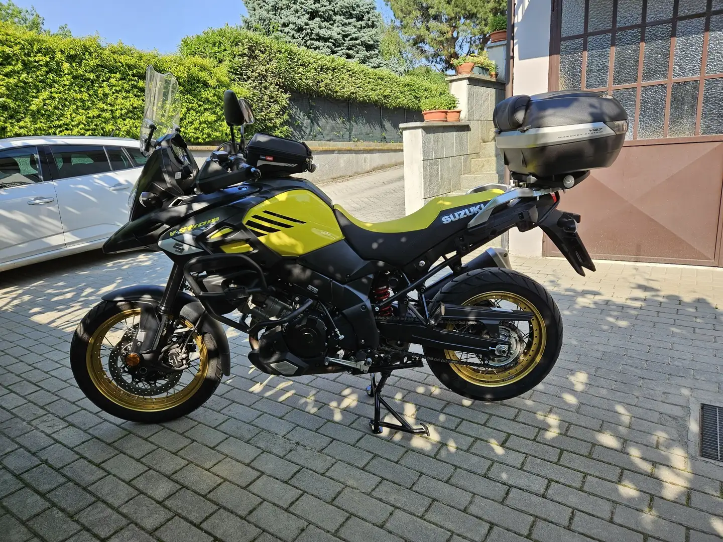 Suzuki V-Strom 1000 Galben - 1