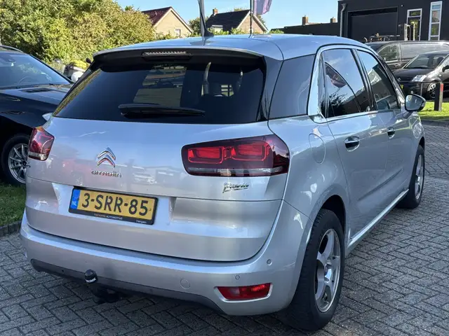 Citroen C4 Picasso view 5