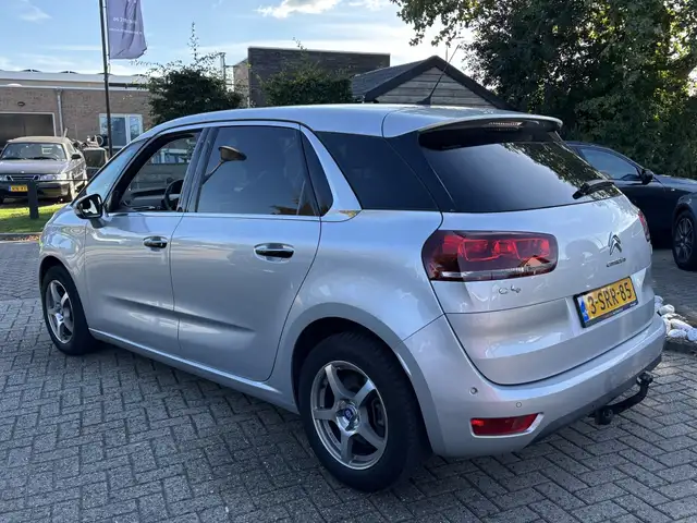 Citroen C4 Picasso view 6
