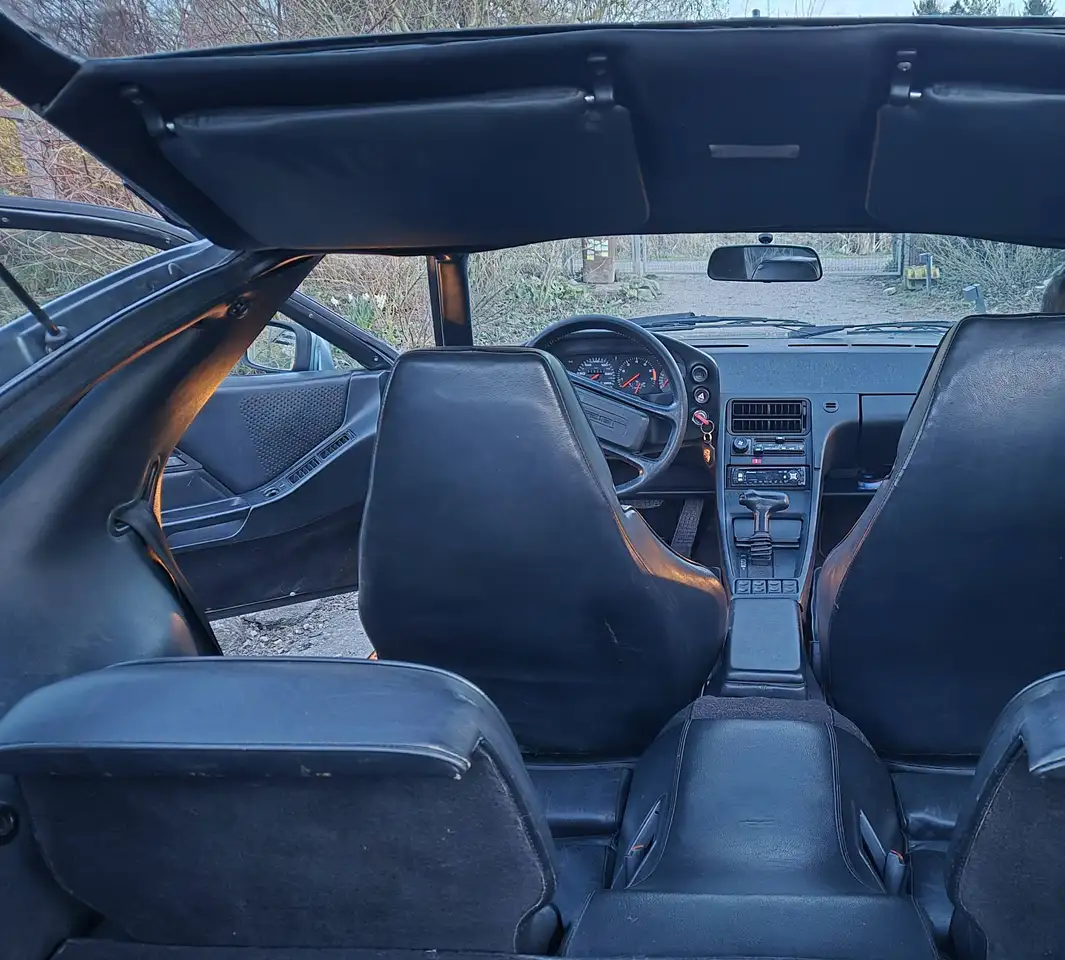 Porsche 928S, foto 2