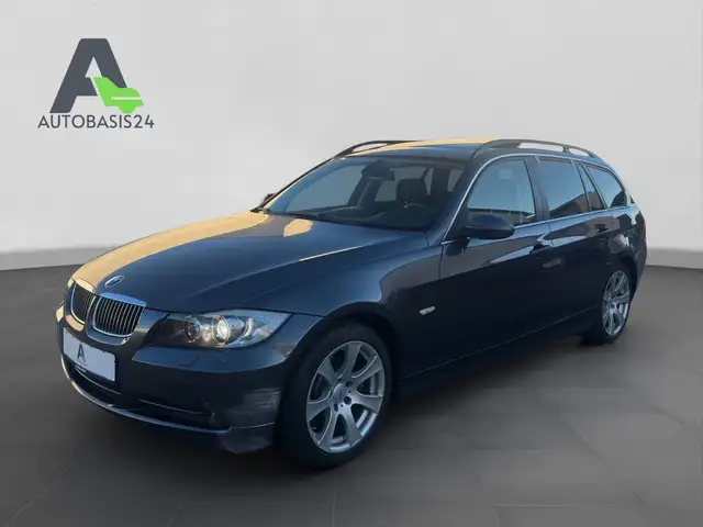 BMW 330 d Touring PANO NAVI XENON LEDER