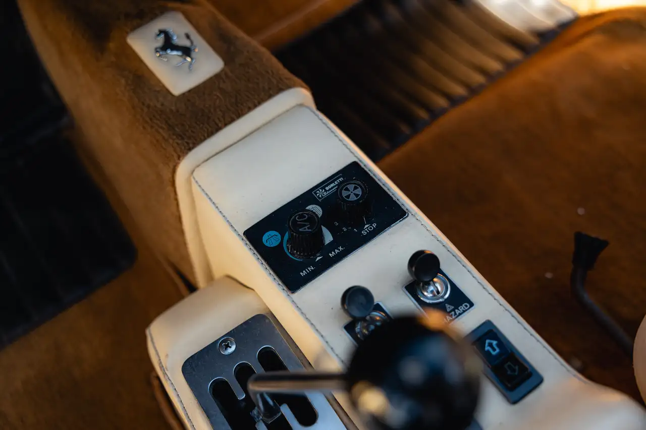 Ferrari 512 BBi, foto 11