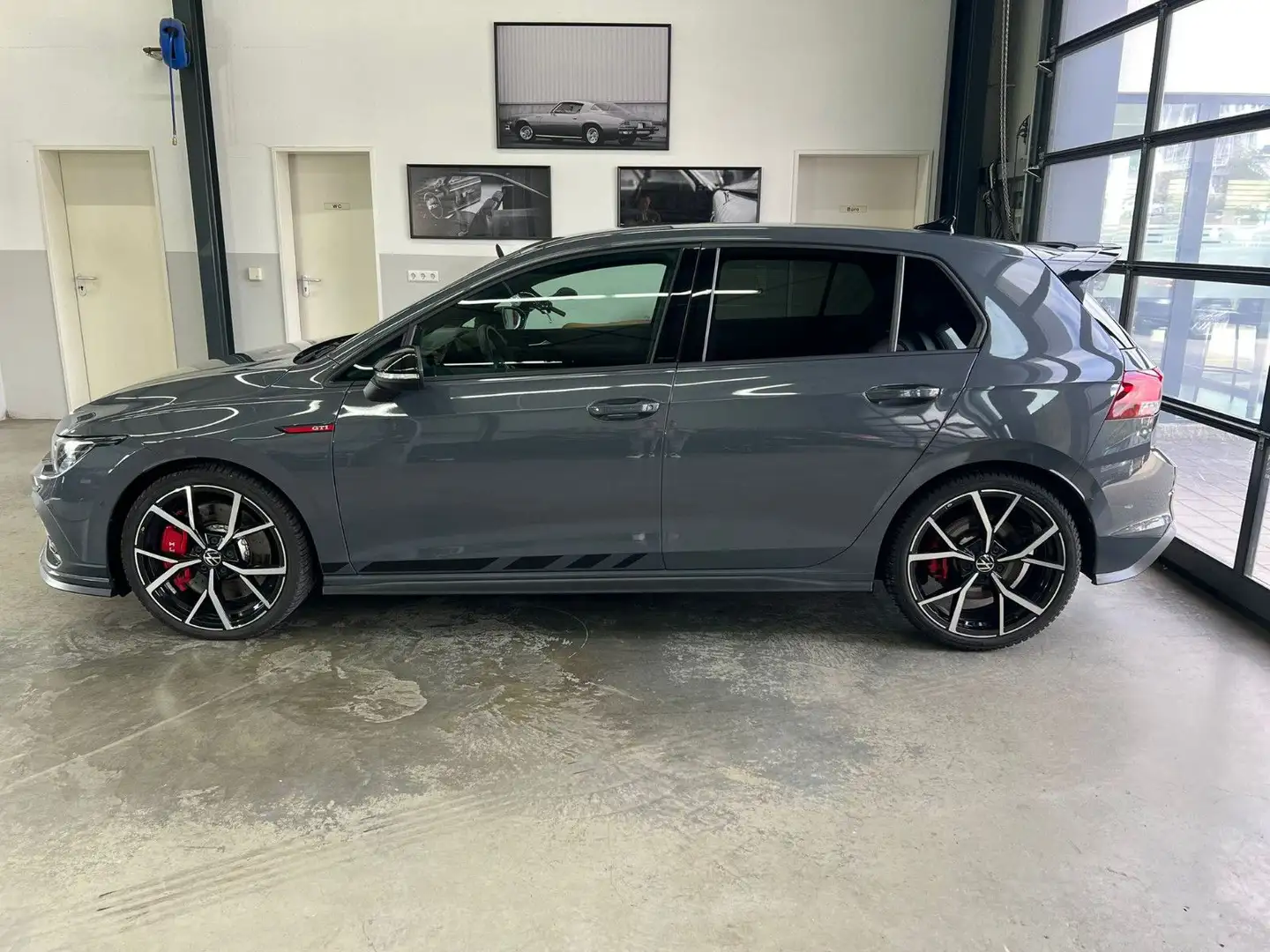 Volkswagen Golf VIII GTI 2.0 TSI DSG Clubsport+ACC+Navi+IQ Gris - 2