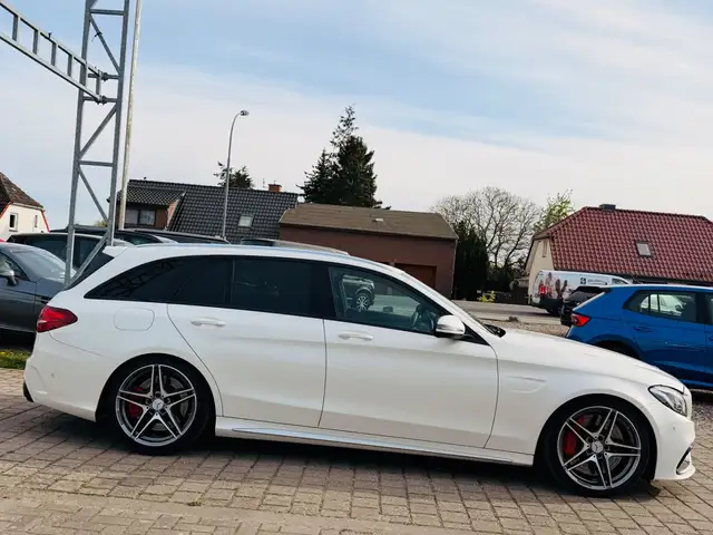 Mercedes-Benz C 63 Amg view 7