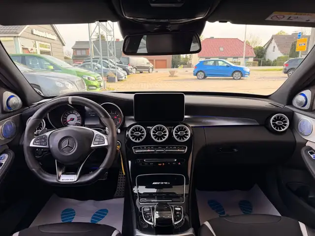 Mercedes-Benz C 63 Amg view 14