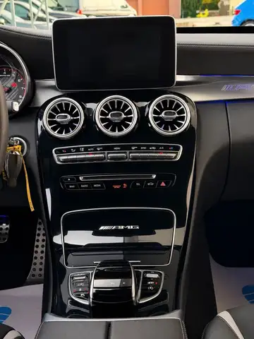 Mercedes-Benz C 63 Amg view 9