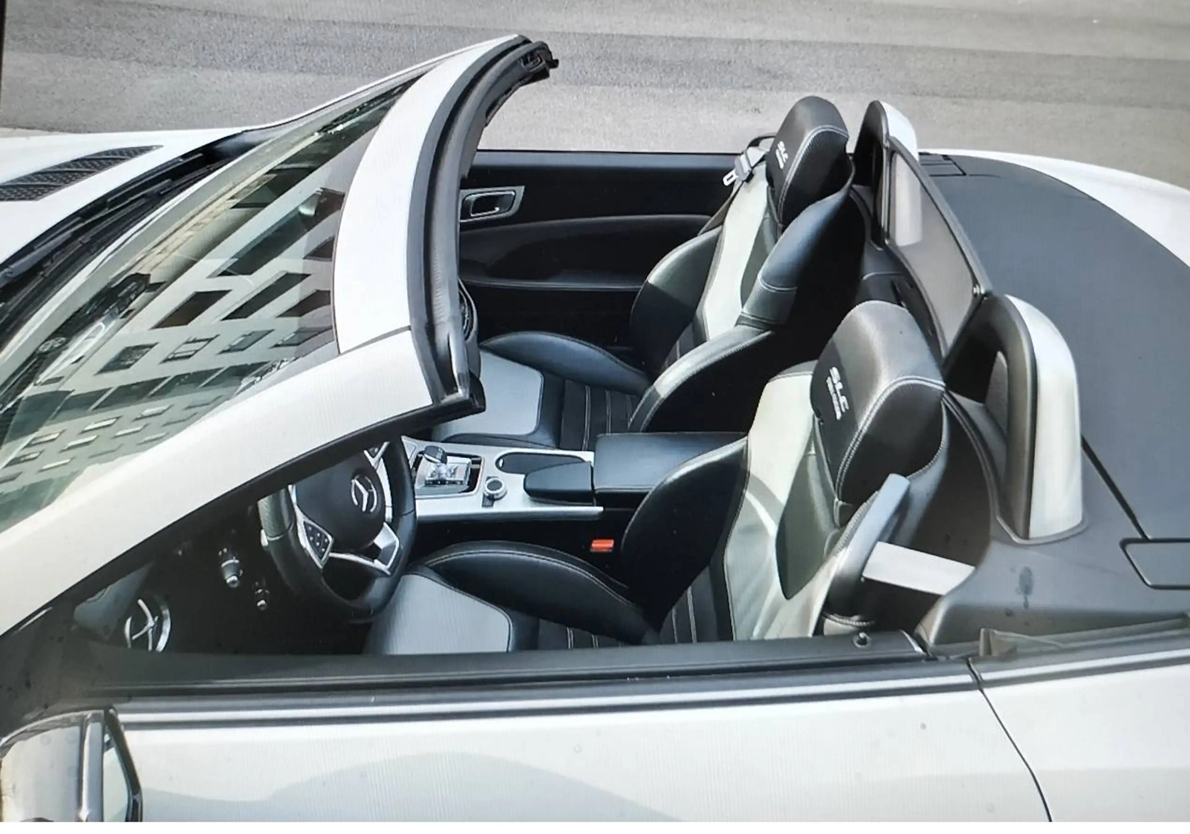 Mercedes-Benz SLC 200 SLC 9G-TRONIC "Final Edition" *PREISSENKUNG* VOLL mit DISTRONIC!! — photo 9