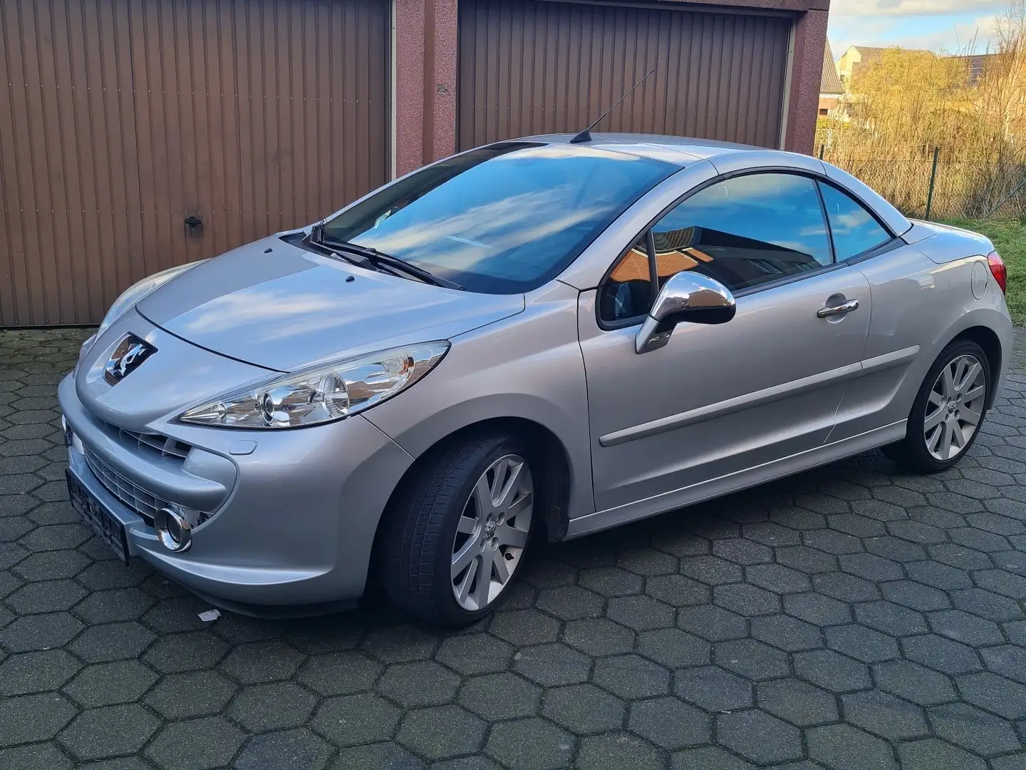 Peugeot 207 CC Cabrio - Coupe Sport / Leder / Sitzheizung Gri - 1