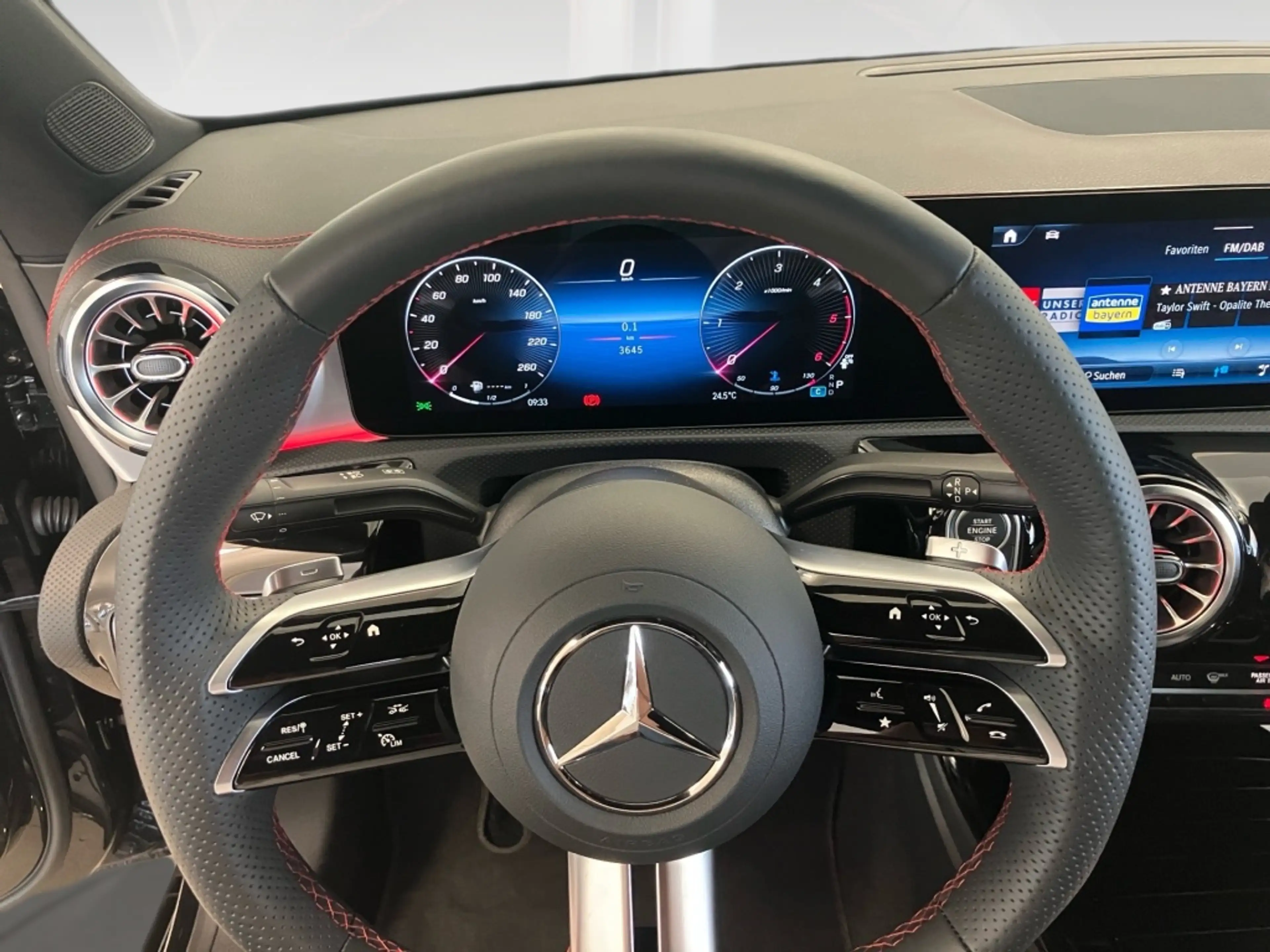 Mercedes-Benz CLA 220 d Edition AMG Line+Night+DISTRON+KEYLESS — photo 12
