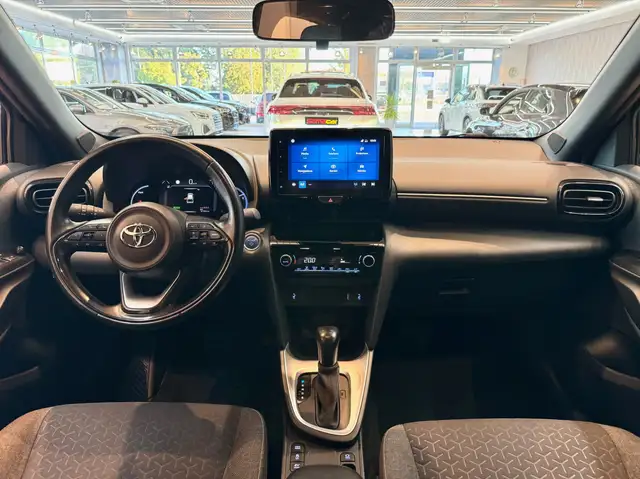 Toyota Yaris Cross view 10