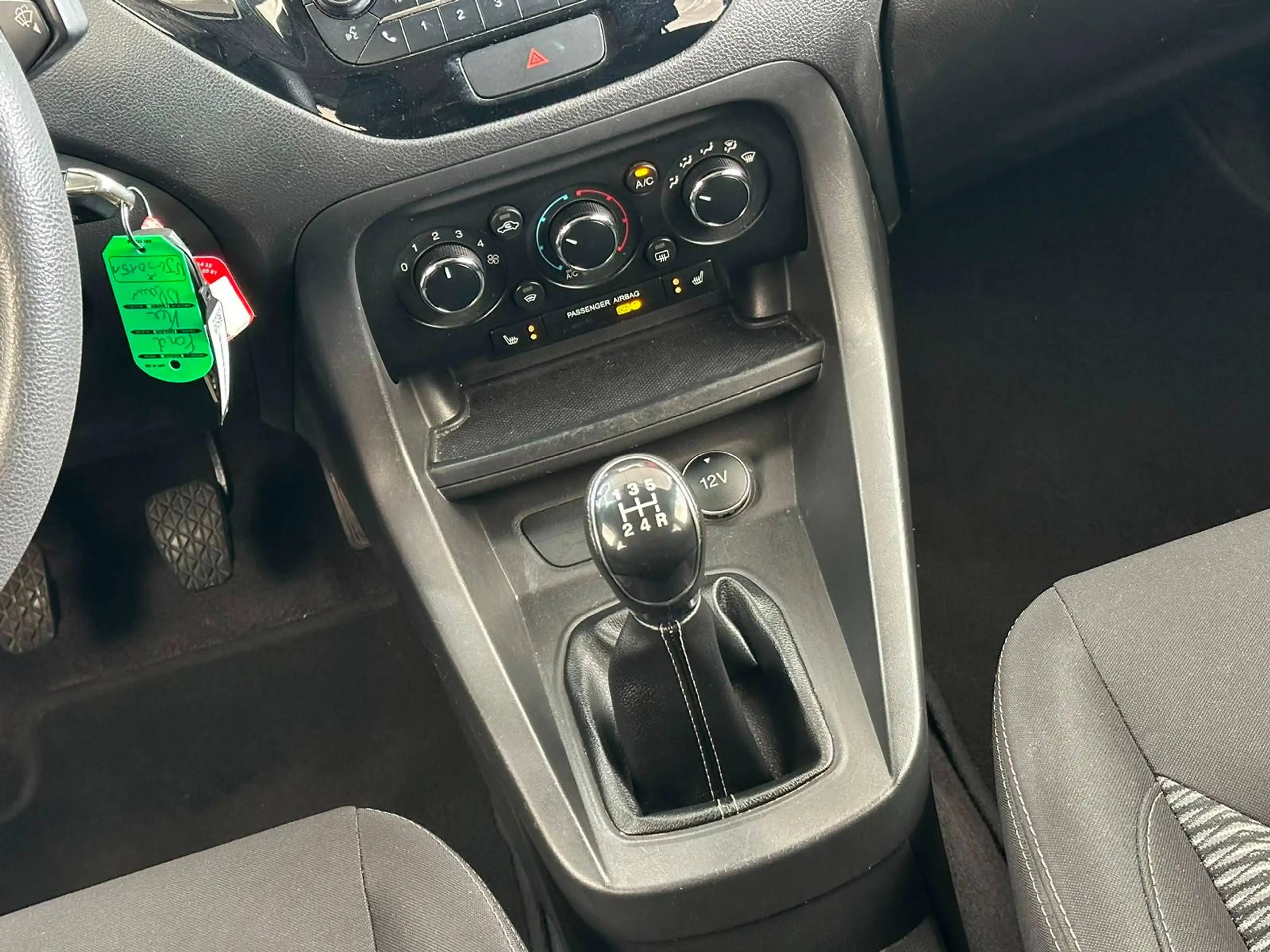 Ford Ka/Ka+ 🟢1.2 ESSENCE 86CV - 1ER MAIN - SIEGES CHAUFFANTS - CRUISE — photo 14