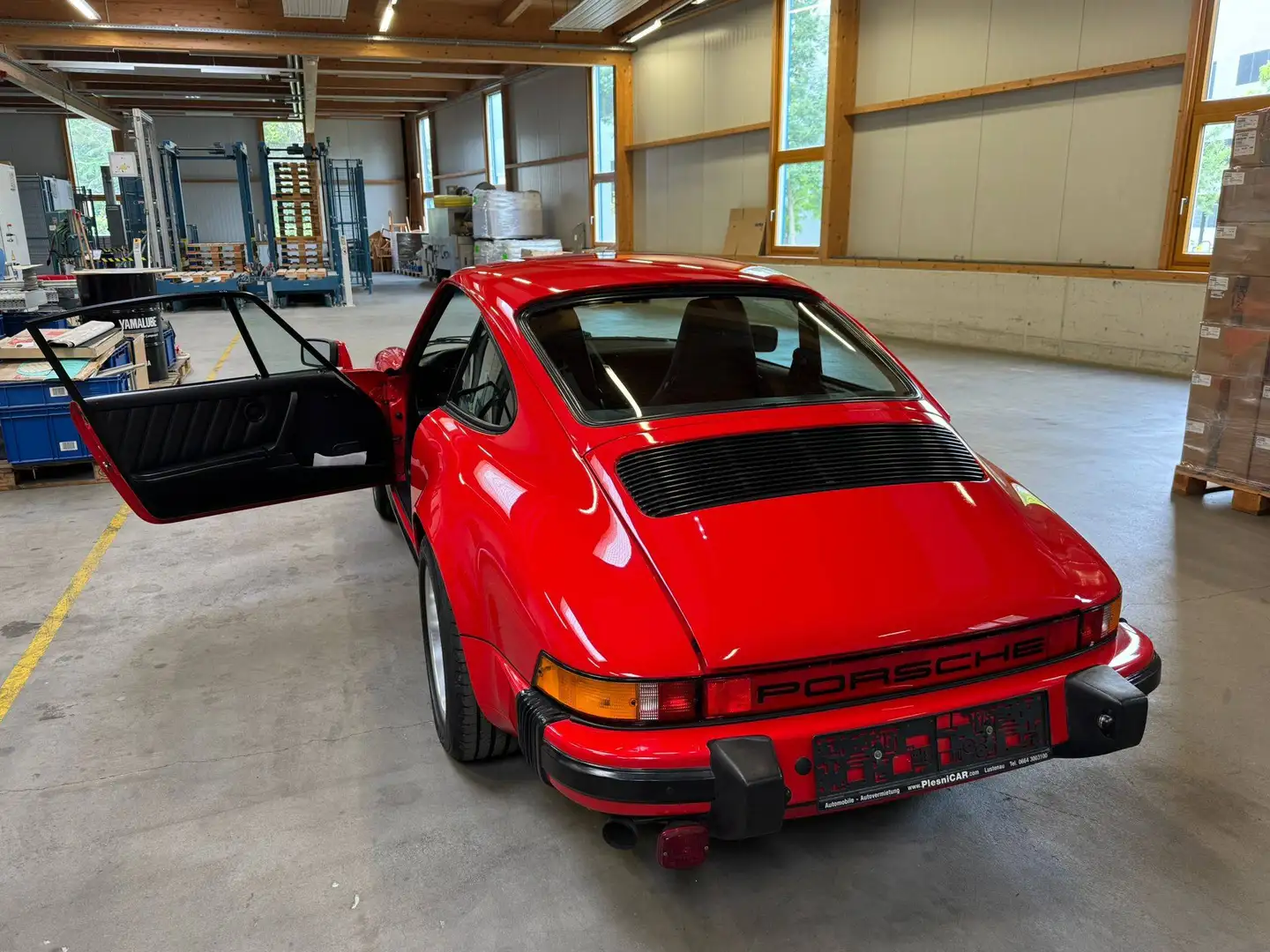Porsche 911 911 Carrera Rot - 2