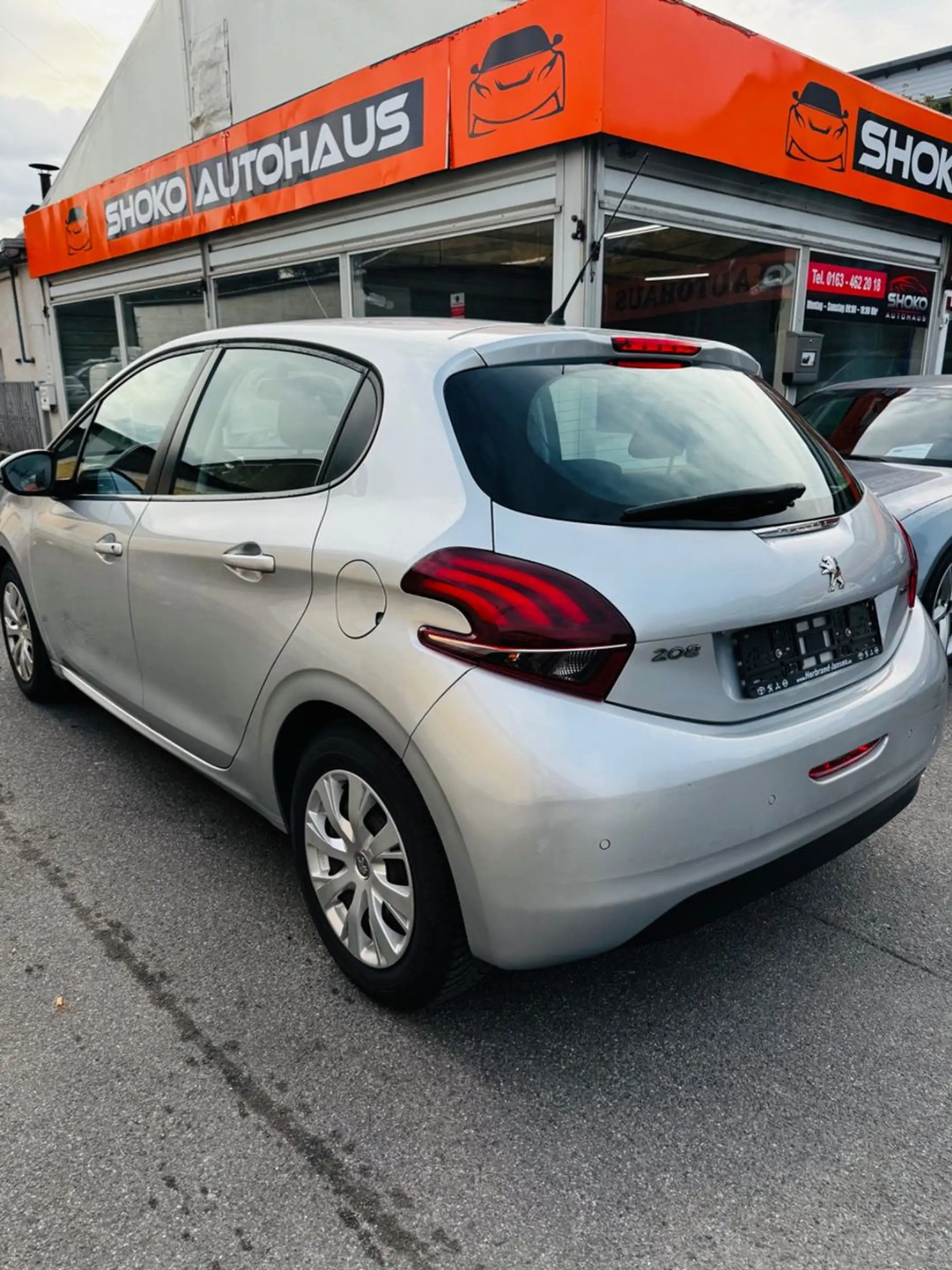 Peugeot 208 Active — photo 4
