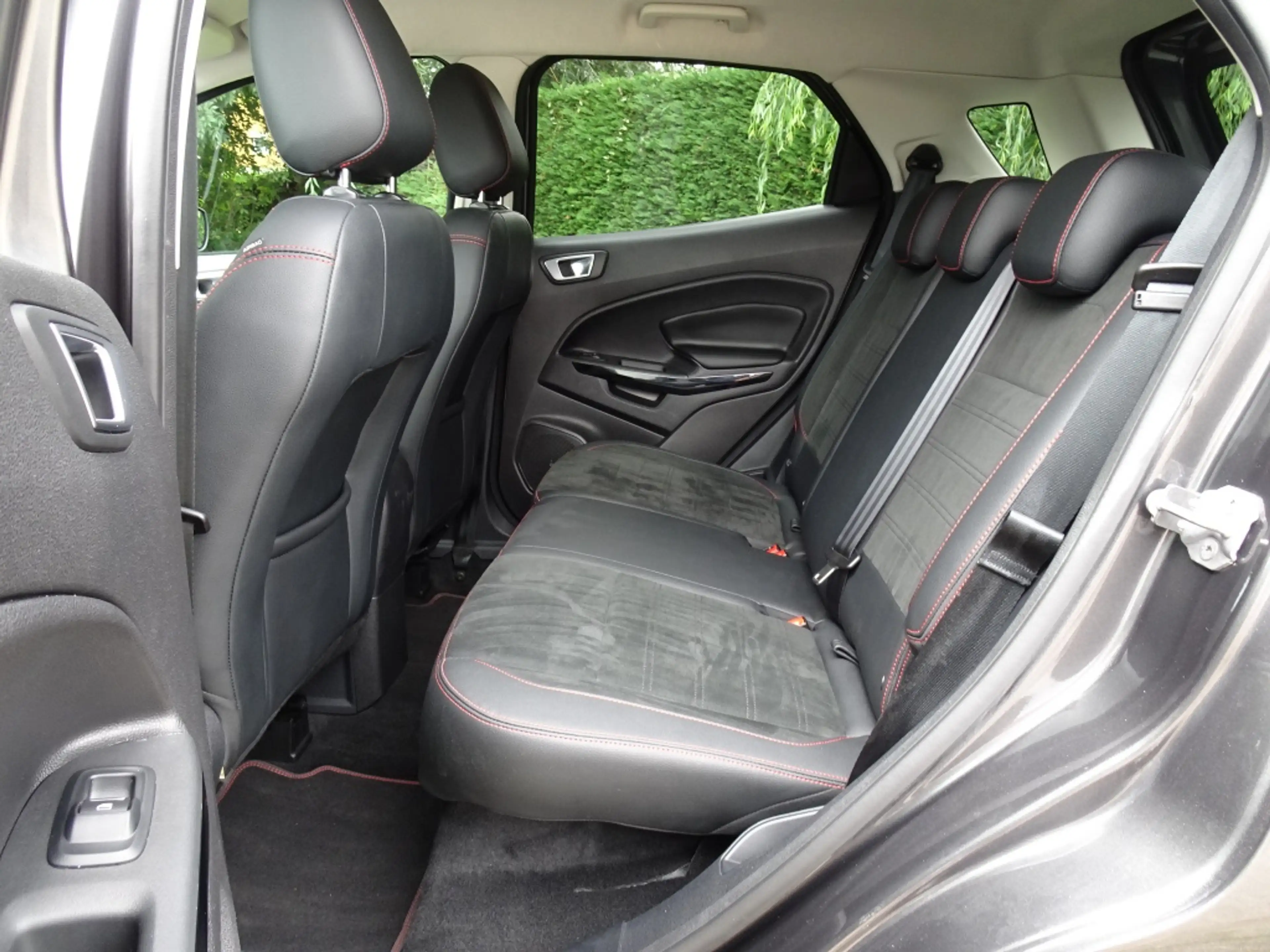 Ford EcoSport 1.0 125pk ST-Line met B&O, Camera en WinterPack — photo 7