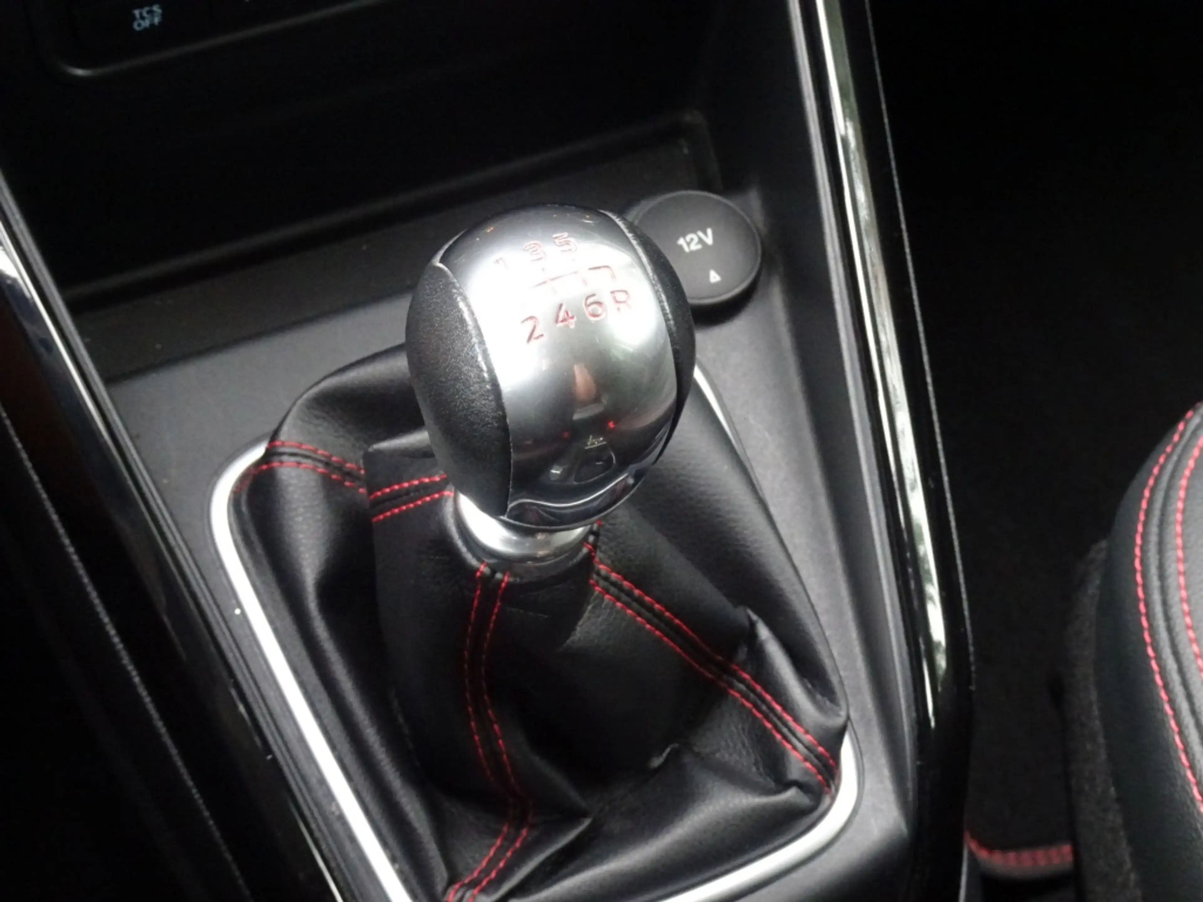 Ford EcoSport 1.0 125pk ST-Line met B&O, Camera en WinterPack — photo 19