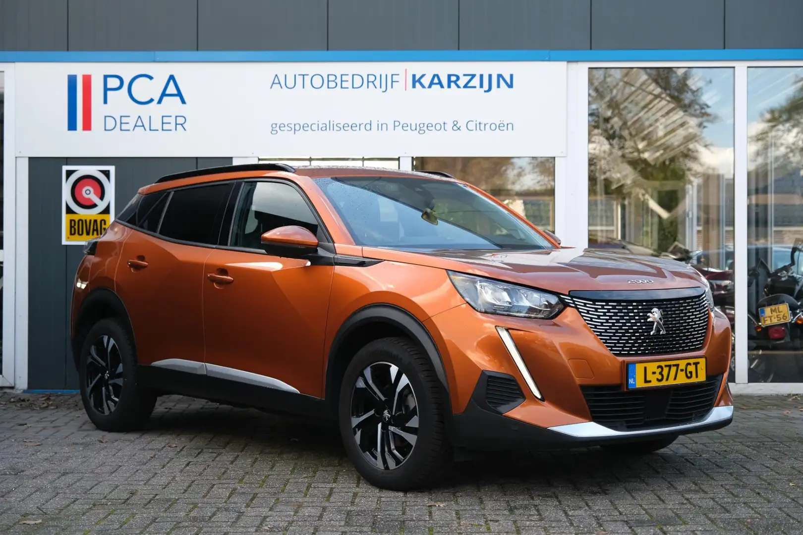Peugeot 2008 1.2 PureTech GT-Line Orange - 2