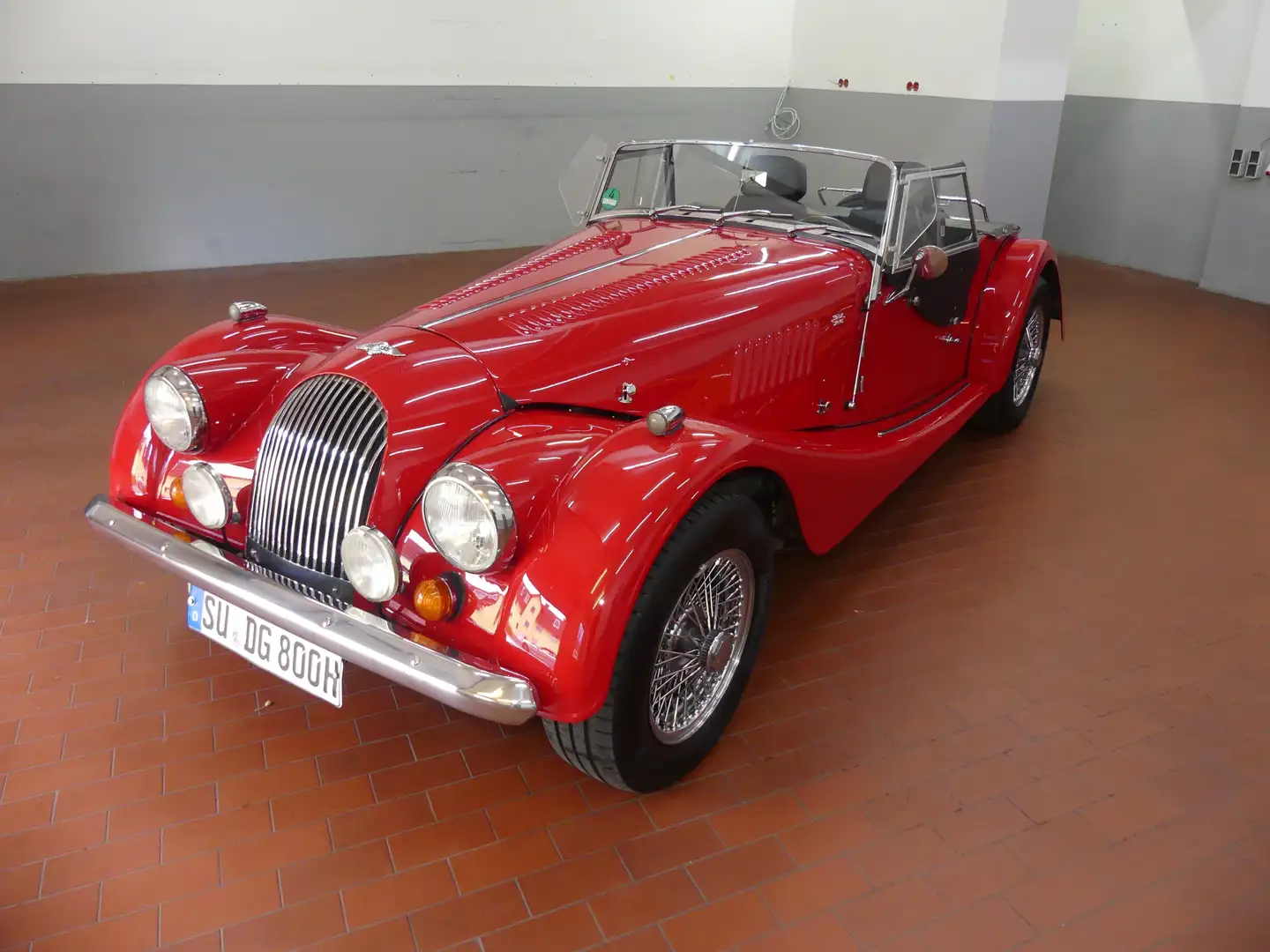 Morgan Plus 8 Rot - 1