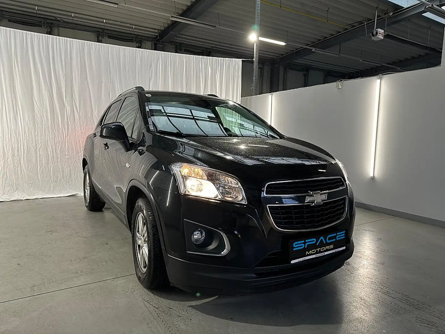 Chevrolet Trax 1,7 TD ECO AWD LT Schwarz - 1