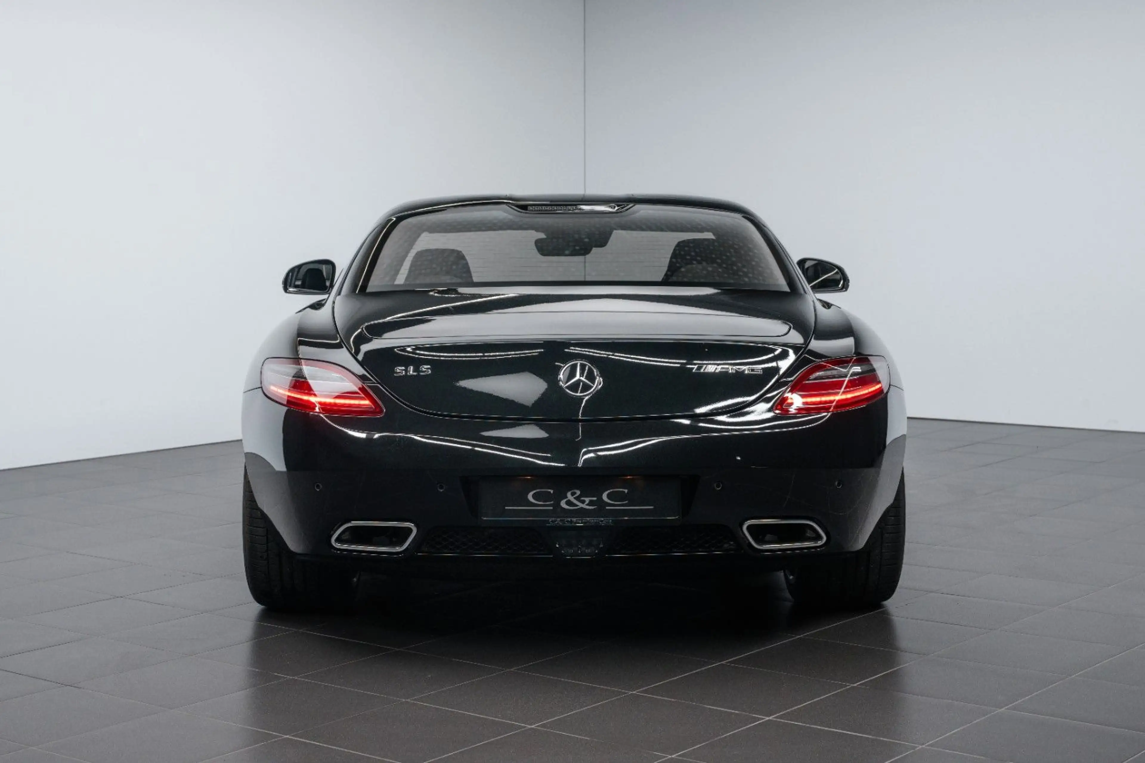 Mercedes-Benz SLS WENIG KM/TOP ZUSTAND/SAMMLERFAHRZEUG — photo 6