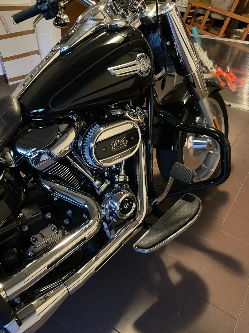 Harley-Davidson Fat Boy Negru - 1