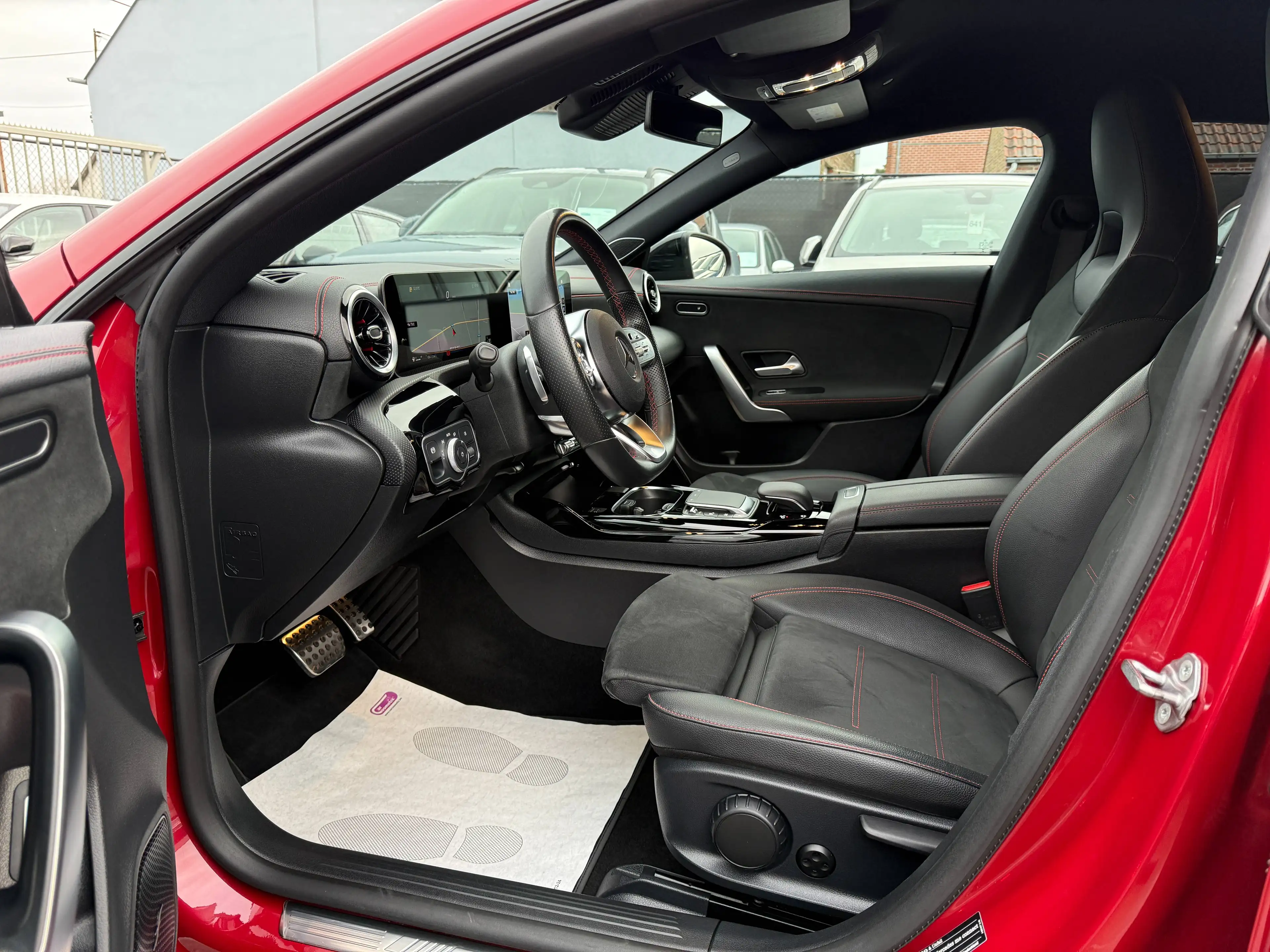 Mercedes-Benz CLA 35 AMG 4Matic AMG EXHAUST BURMESTER CAMERA FULL LED NAVI LEDER — photo 12