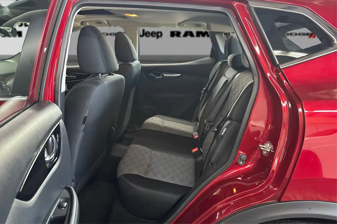 Nissan Qashqai снимка Nissan Qashqai