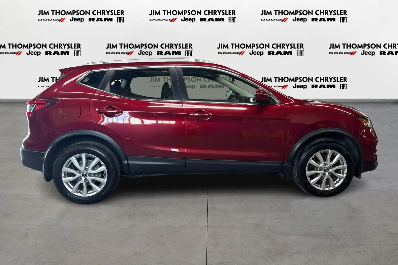 Nissan Qashqai снимка Nissan Qashqai