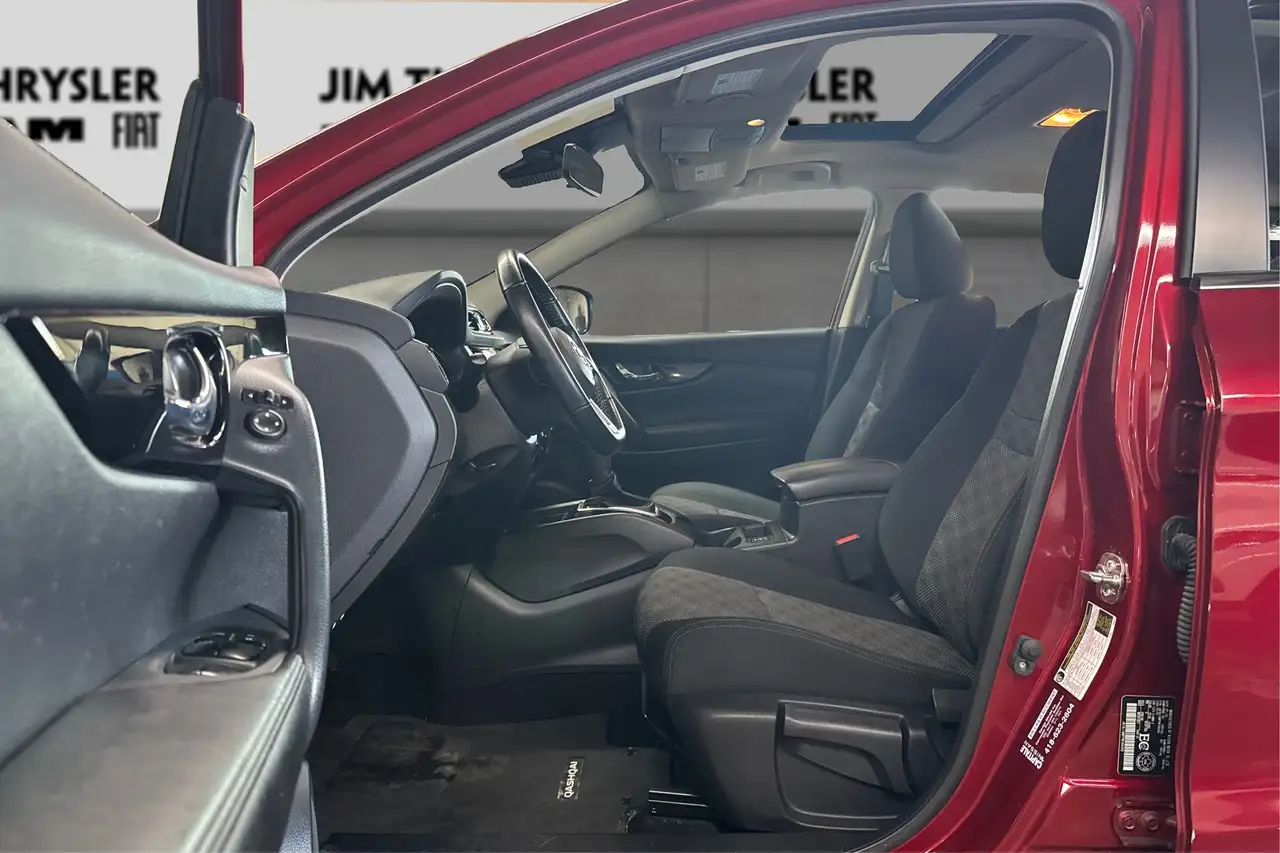 Nissan Qashqai снимка Nissan Qashqai