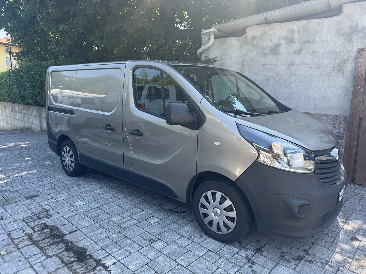 Opel Vivaro FURGONE - 2