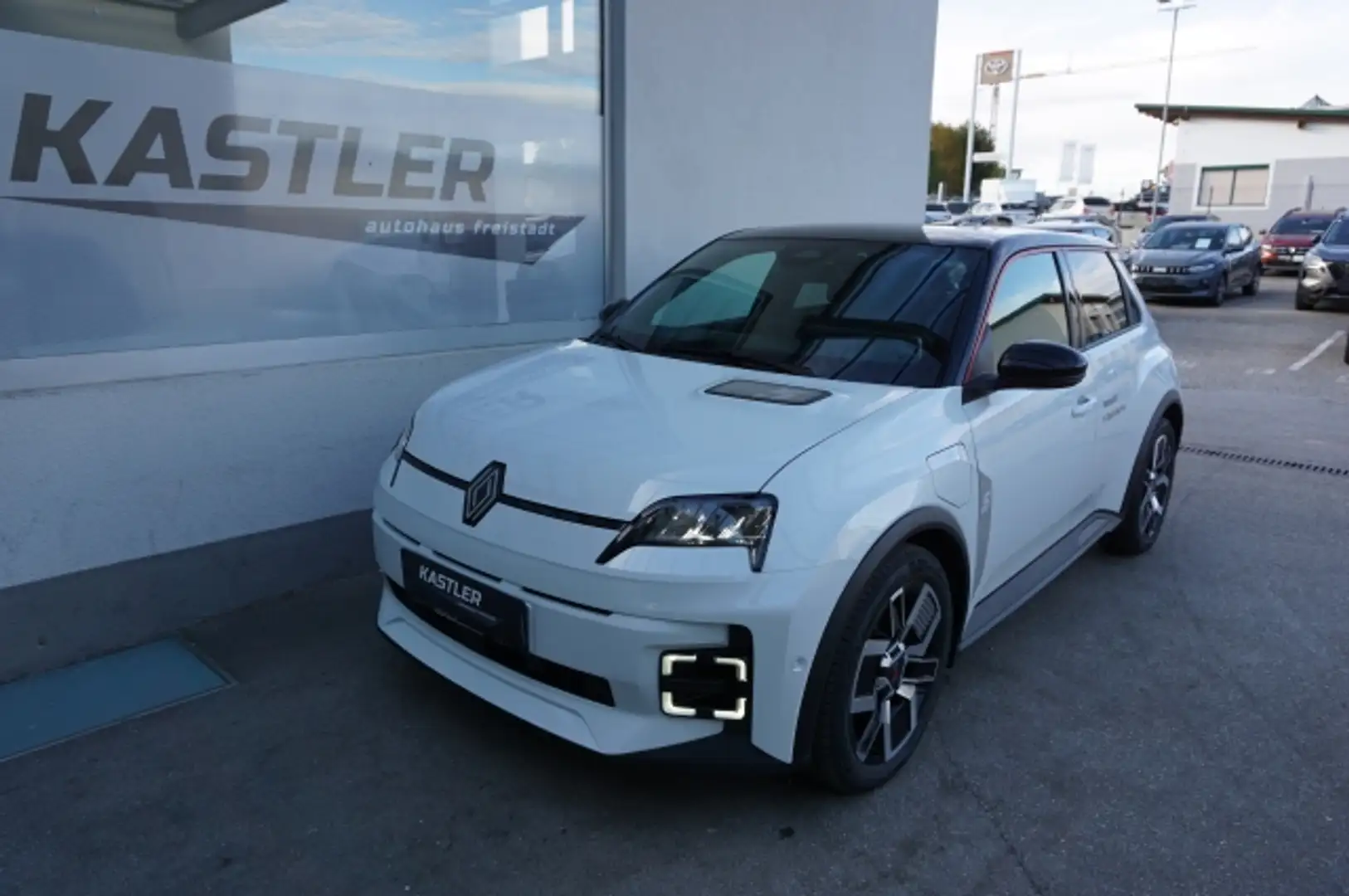 Renault R 5 RENAULT 5 E-TECH Techno 150PS comfort range Weiß - 1