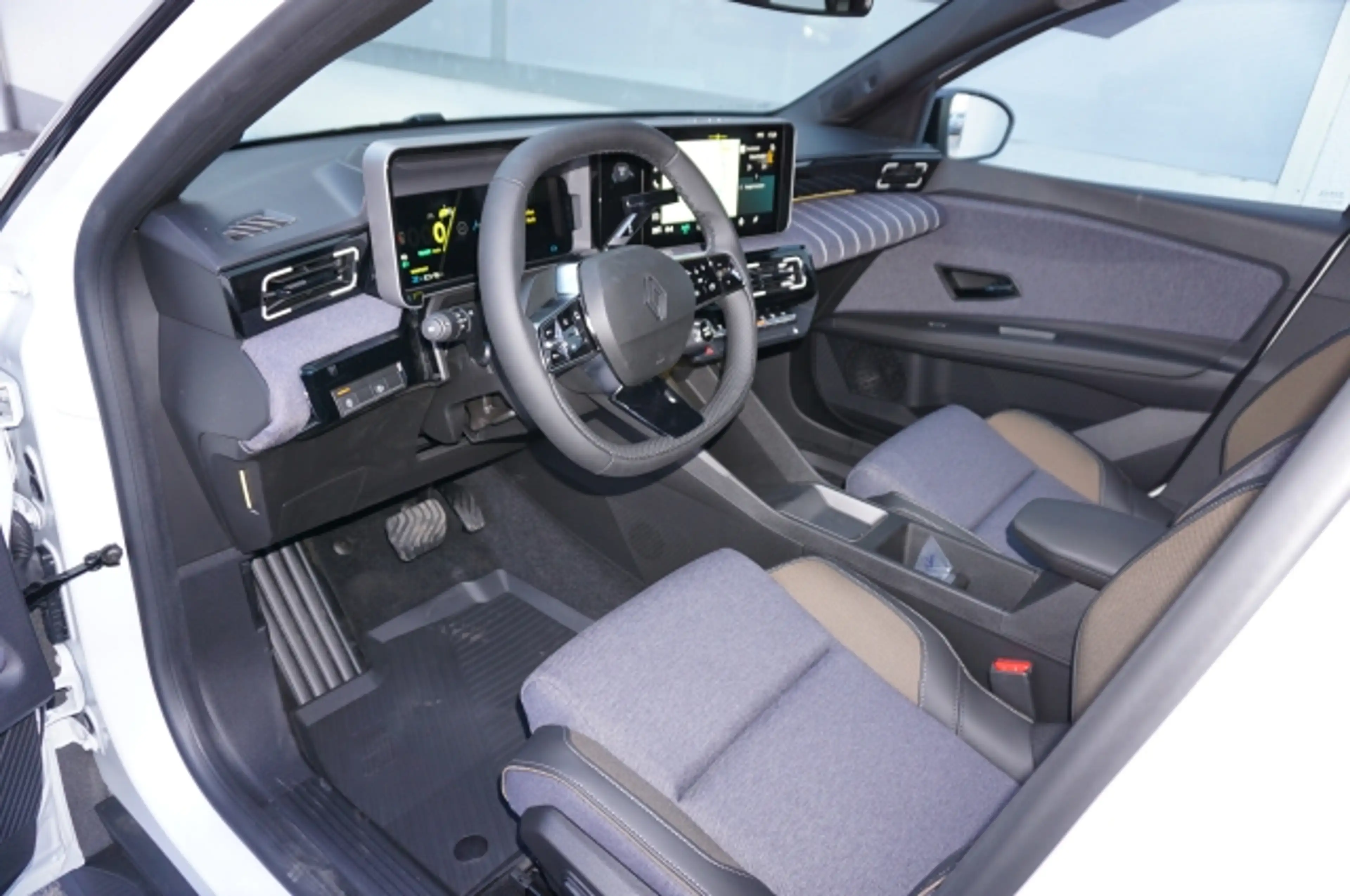 Renault R 5 RENAULT 5 E-TECH Techno 150PS comfort range — photo 6