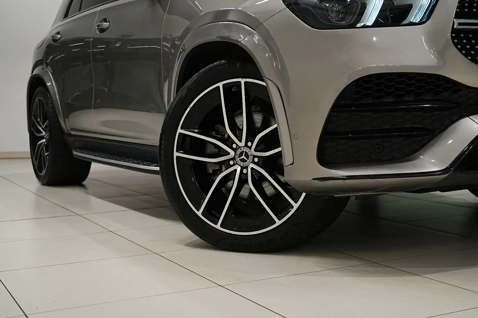 Mercedes-Benz GLE 400 d|AMG|DISTR.|LUFT|MEMORY|PANO|360°|BURMS| Argent - 2